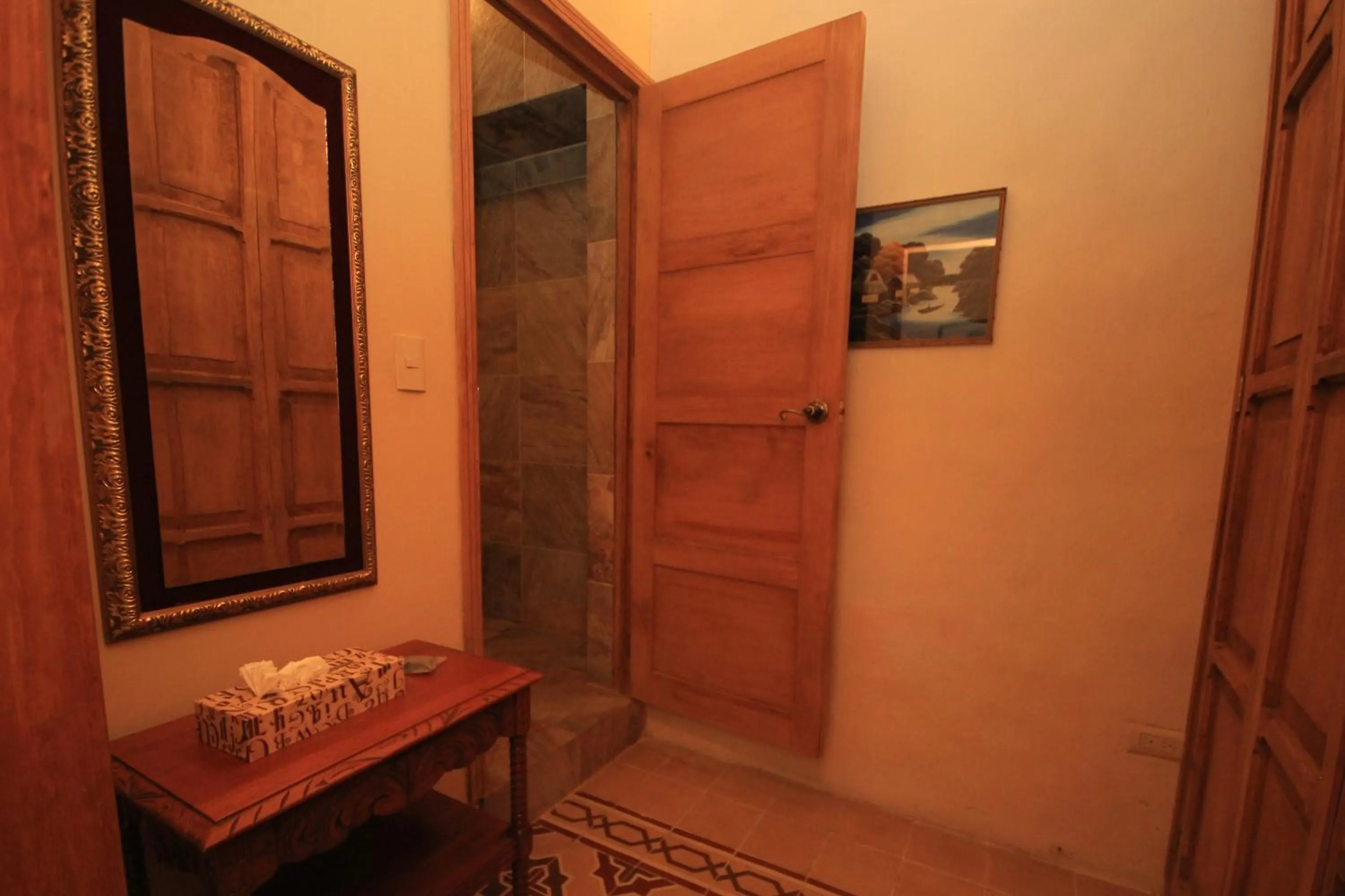 Toilet in Hotel Boutique Ponciano