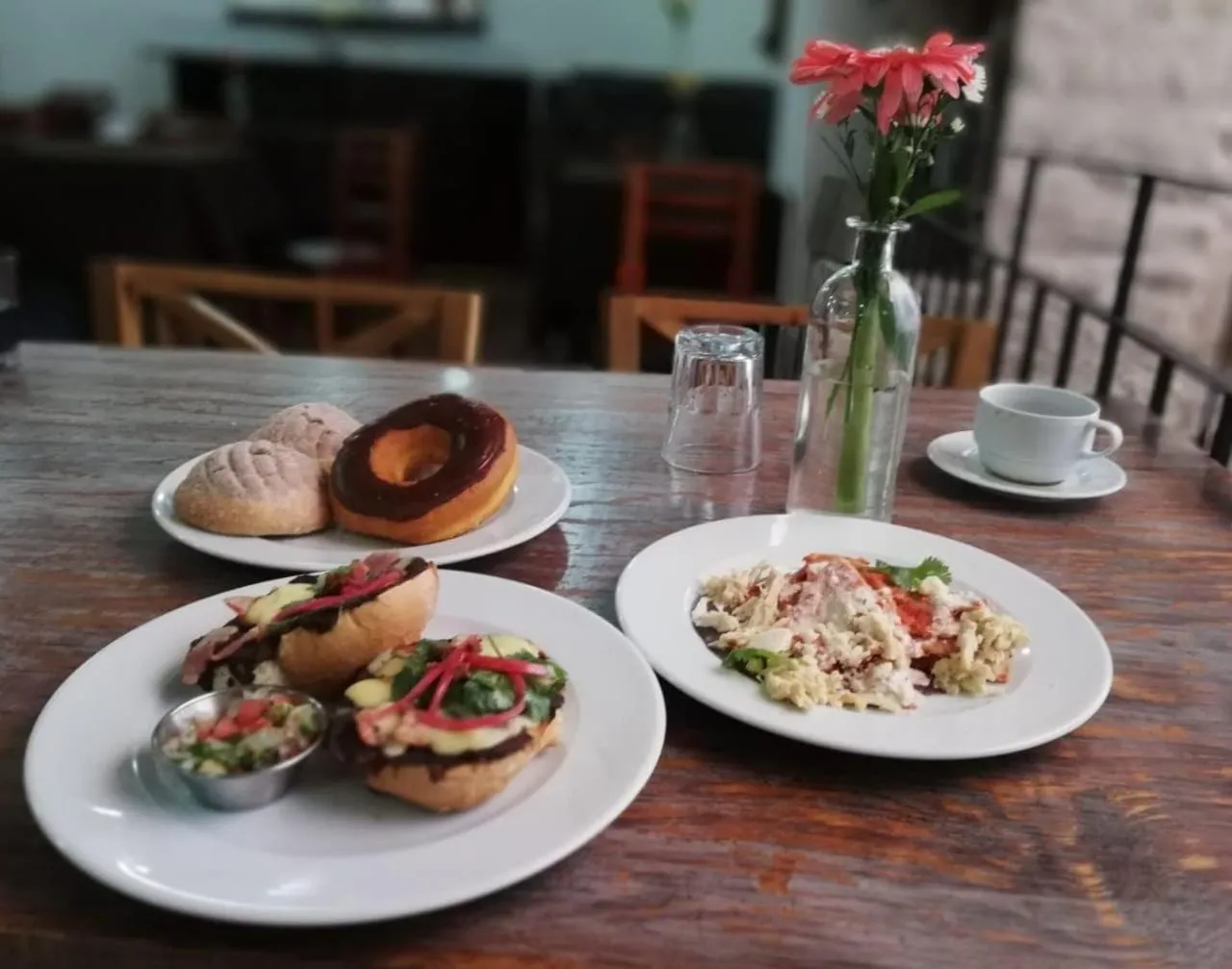 Restaurant/places to eat in Hotel Boutique Ponciano