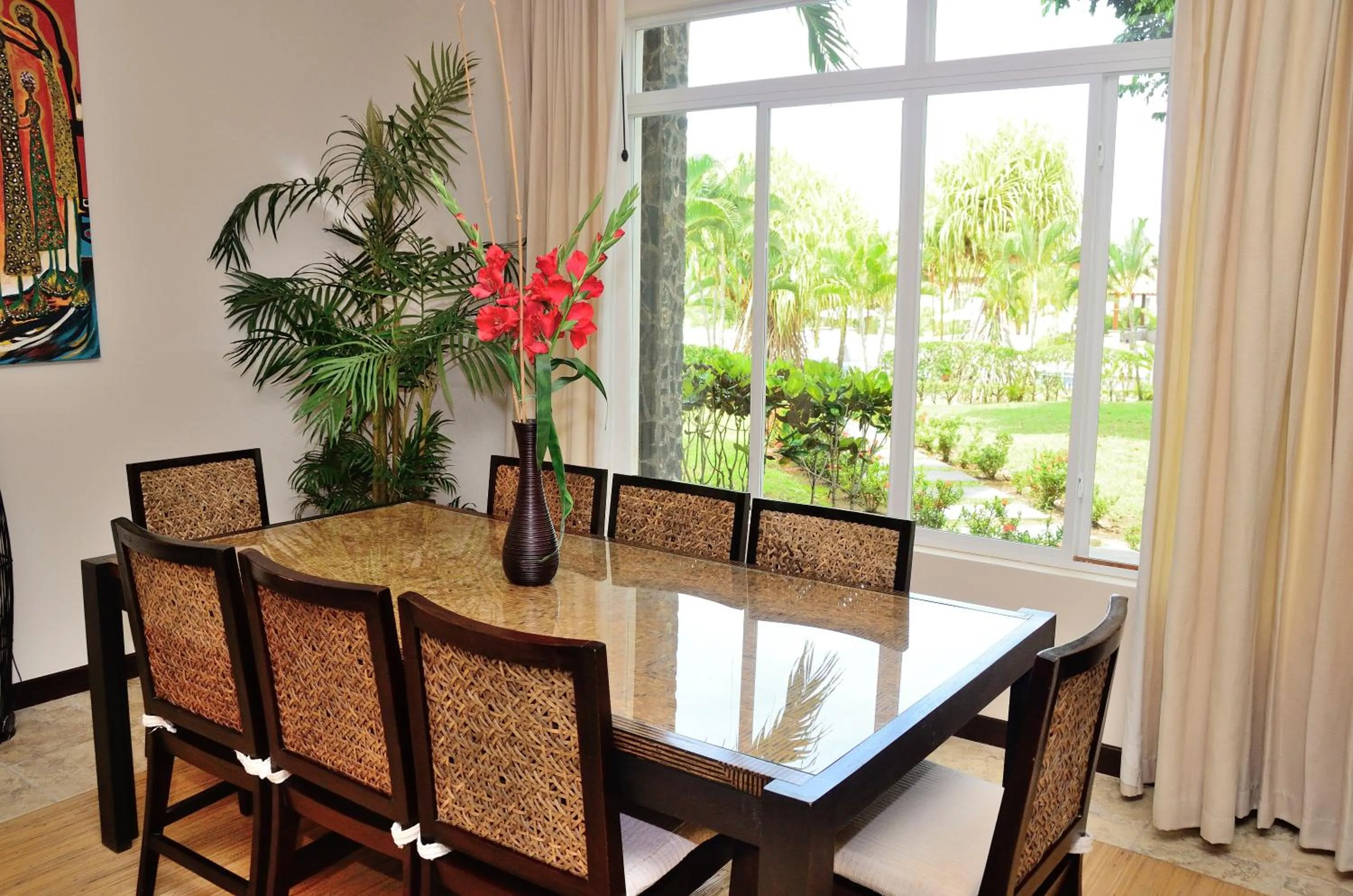 Dining area in Palm Coast Luxury Rentals
