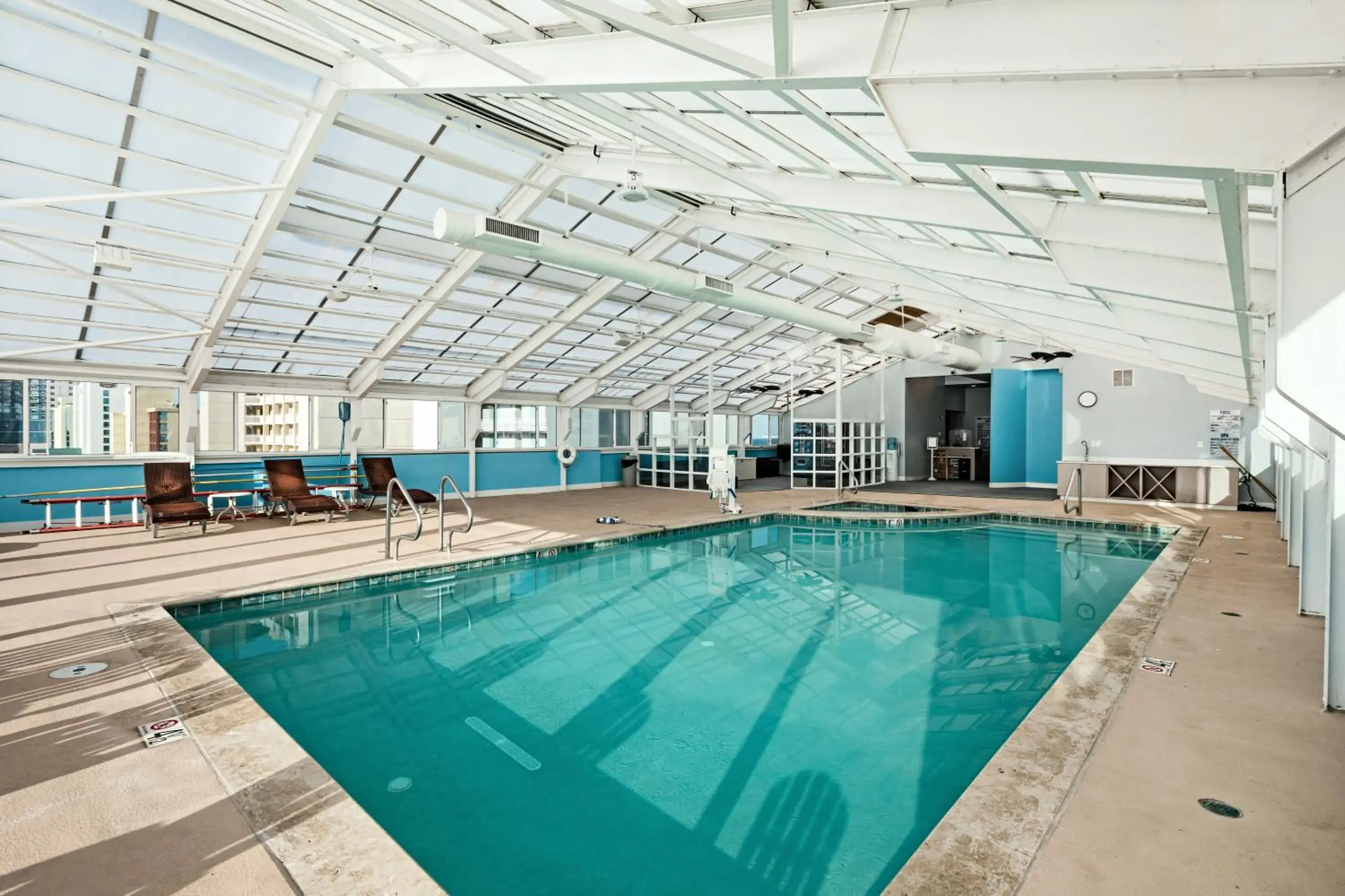 Swimming pool in Ocean Sands Resort, Oceanfront, Virginia Beach by Vacatia Swimming pool in Ocean Sands Resort, Oceanfront, Virginia Beach by Vacatia