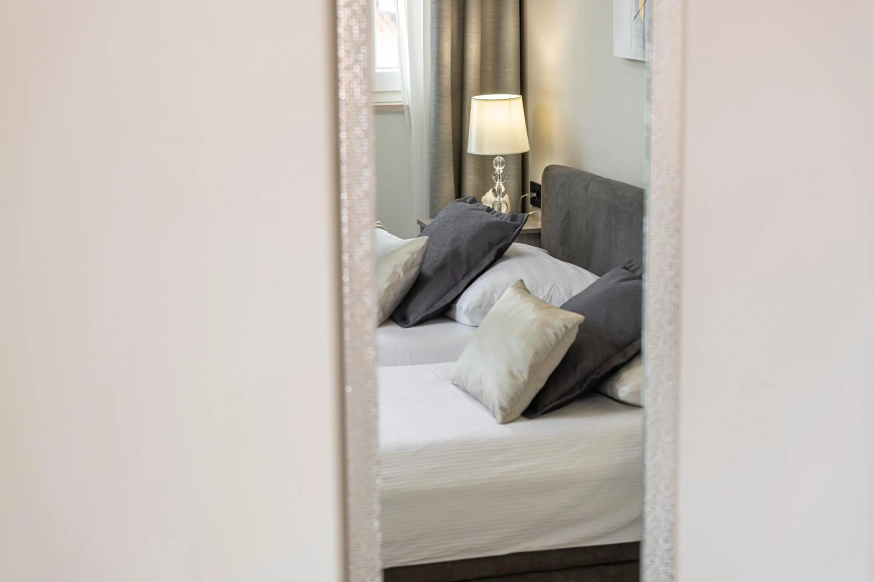 Bedroom, Bed in Cozy Corner 49