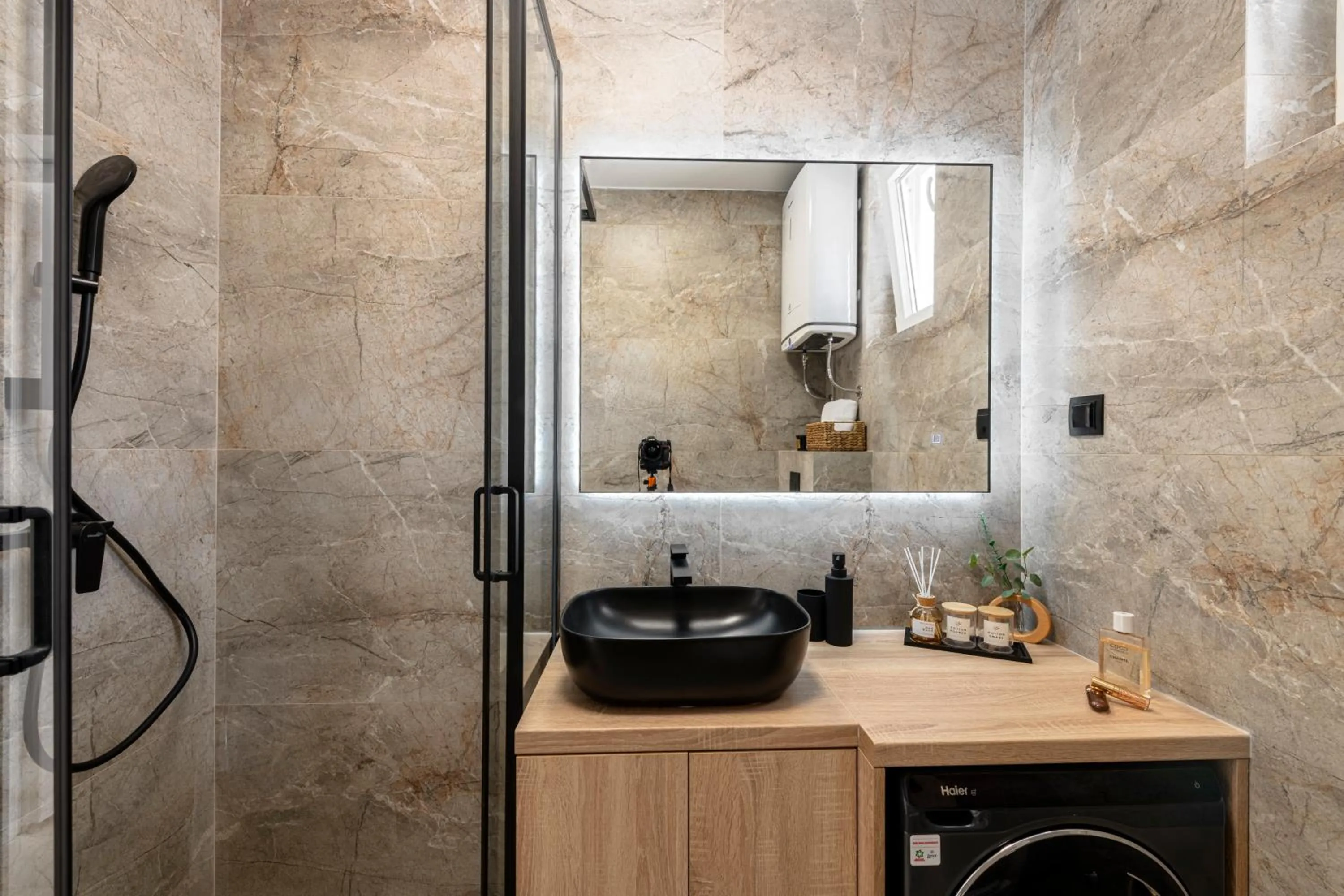 Shower in Cozy Corner 49