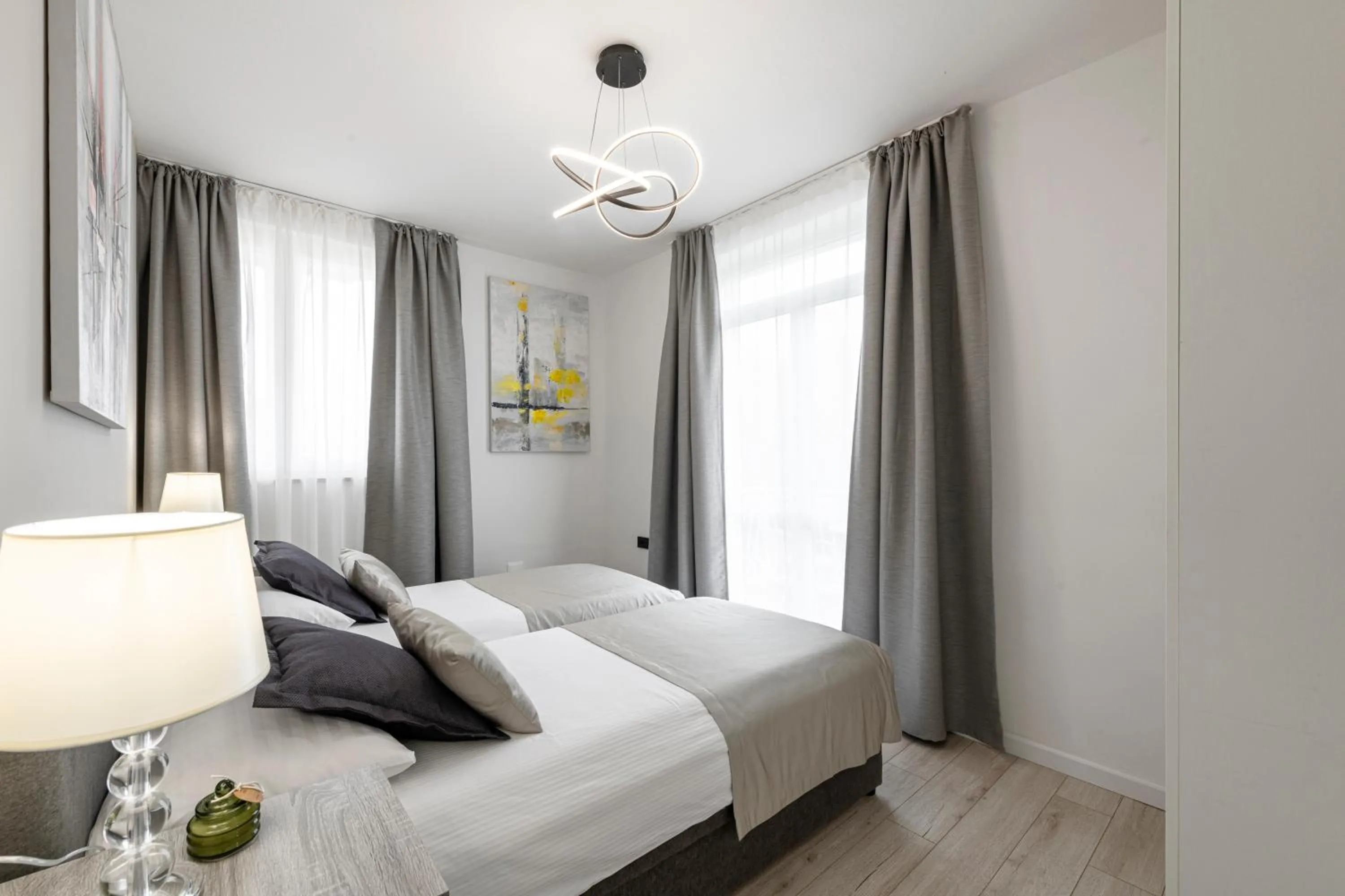 Bedroom, Bed in Cozy Corner 49