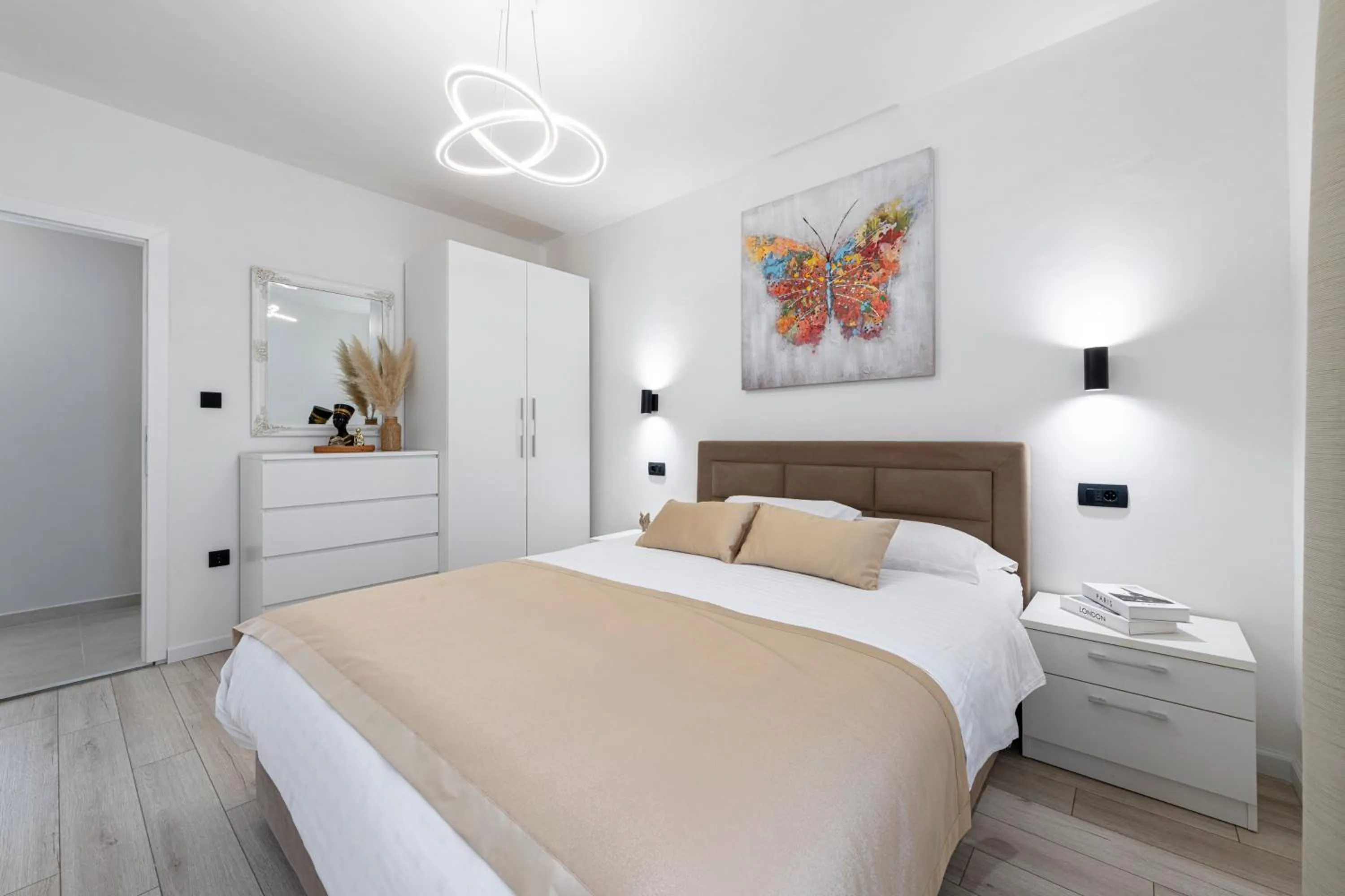 Bed in Cozy Corner 49