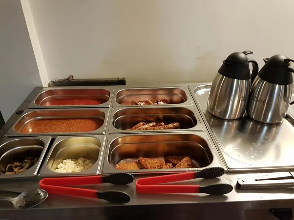 Breakfast in The Cliff Top Inn