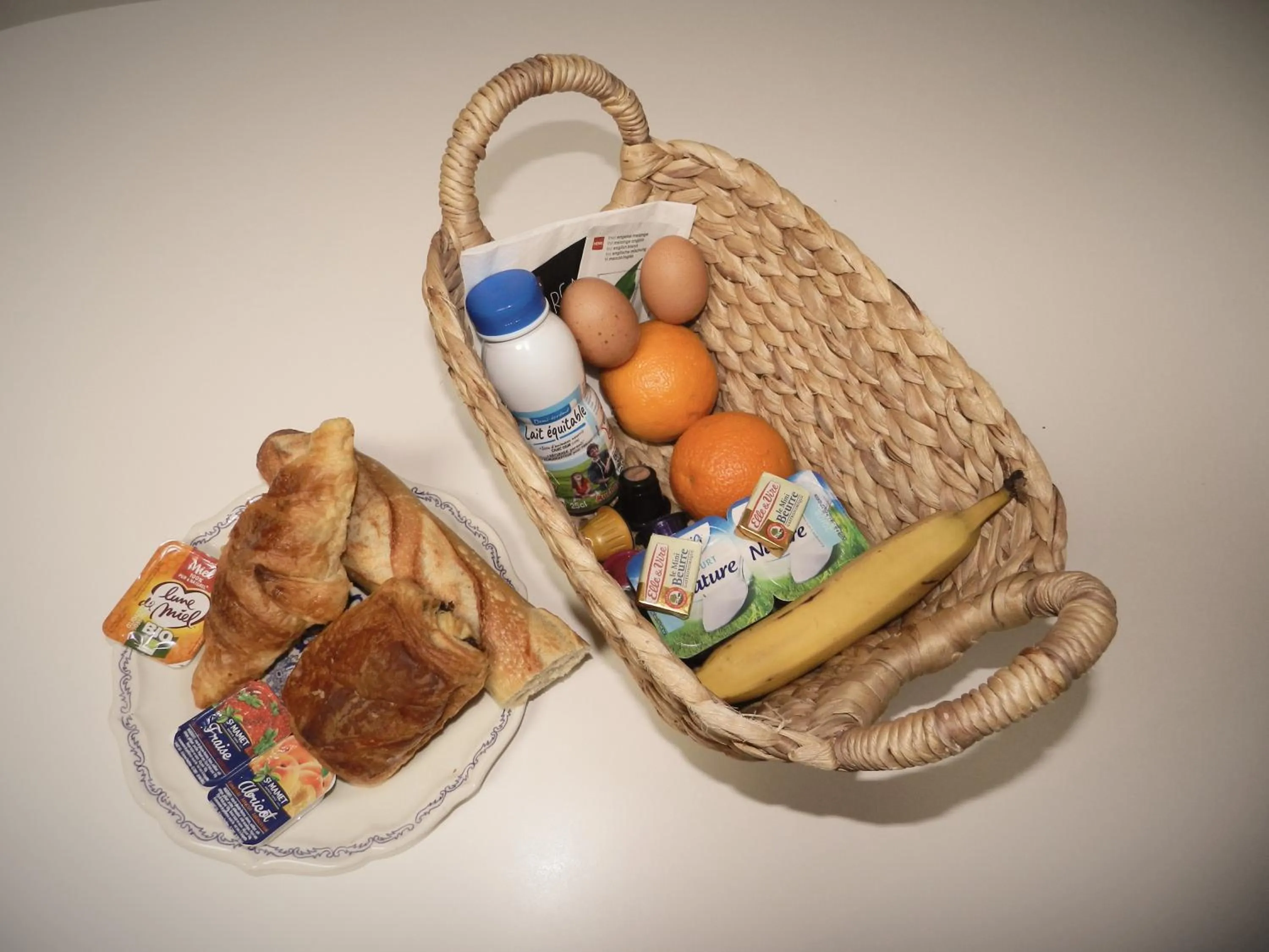 Breakfast in B&B Bordeaux Saint Michel