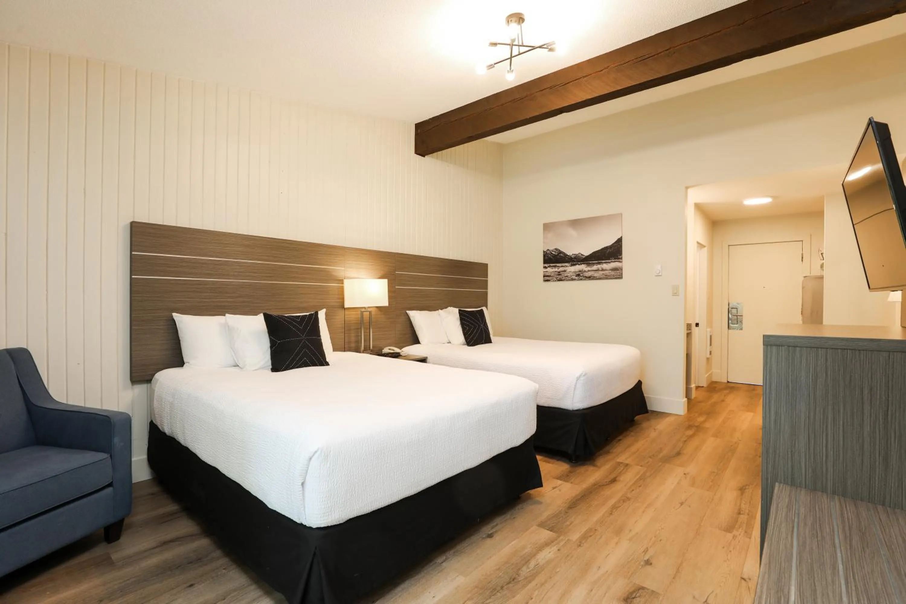 Bayshore Inn & Spa