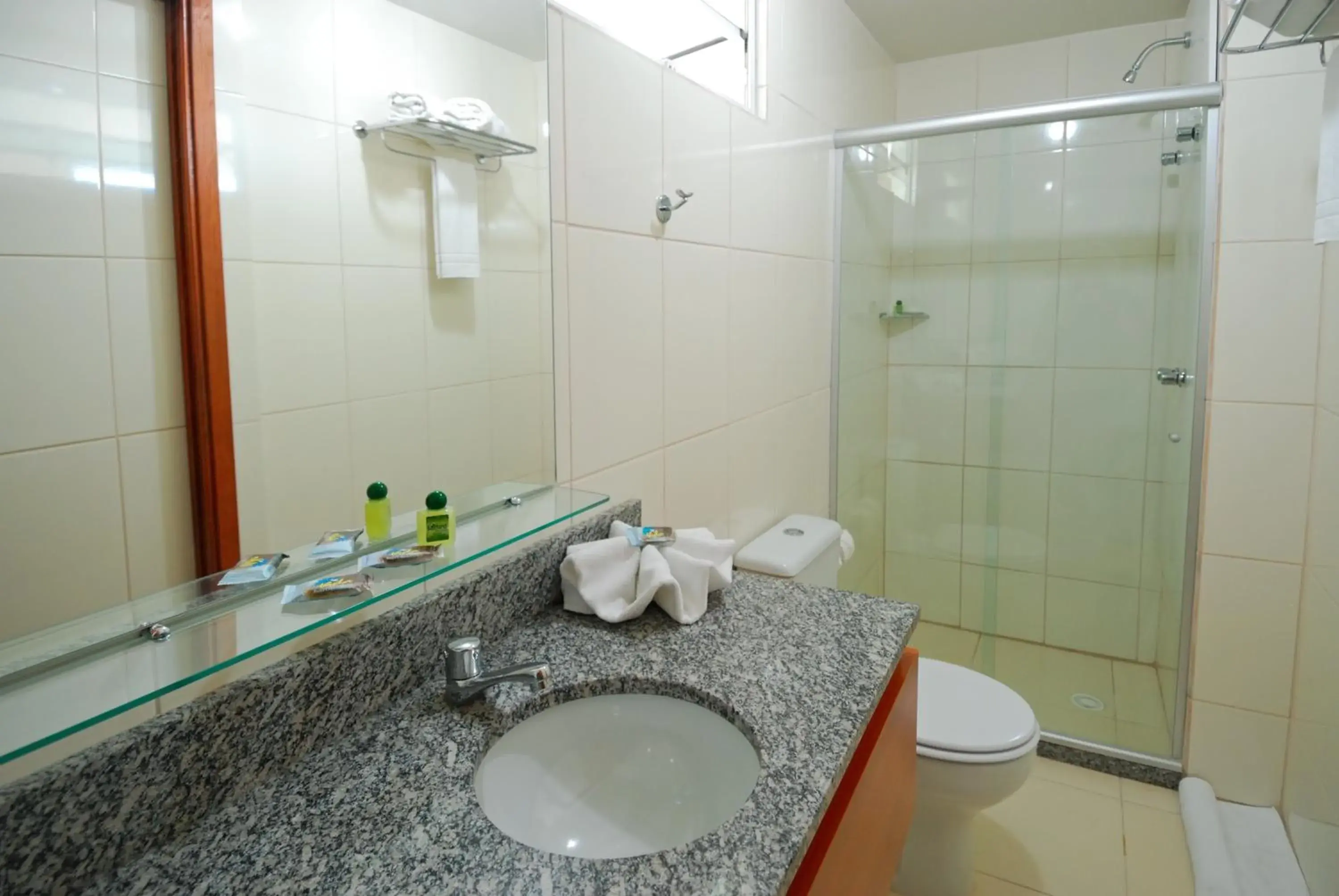 Standard Double or Twin Room in Nord Easy Green Sunset Standard Double or Twin Room in Nord Easy Green Sunset