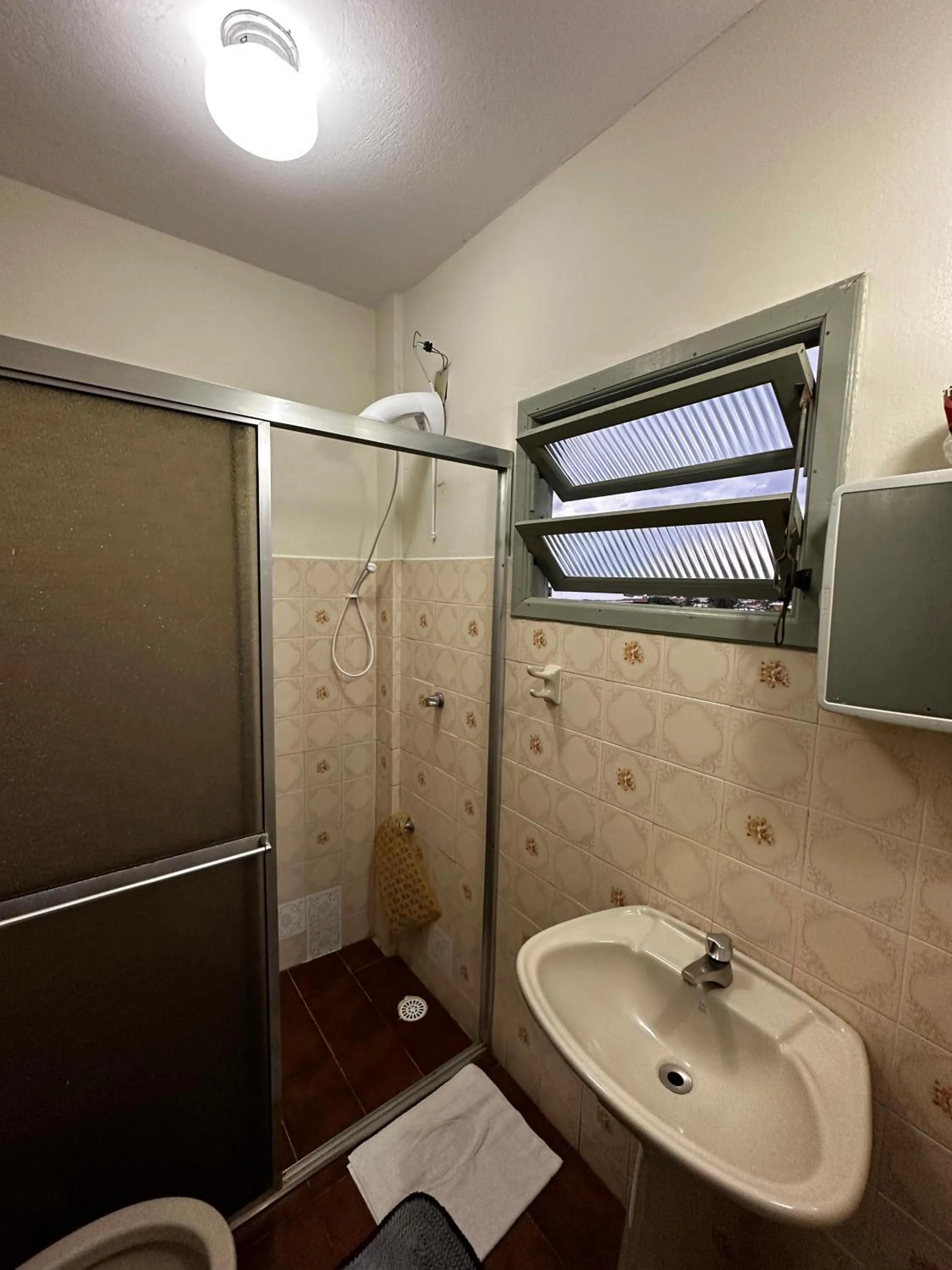 Shower in Hotel Mirante