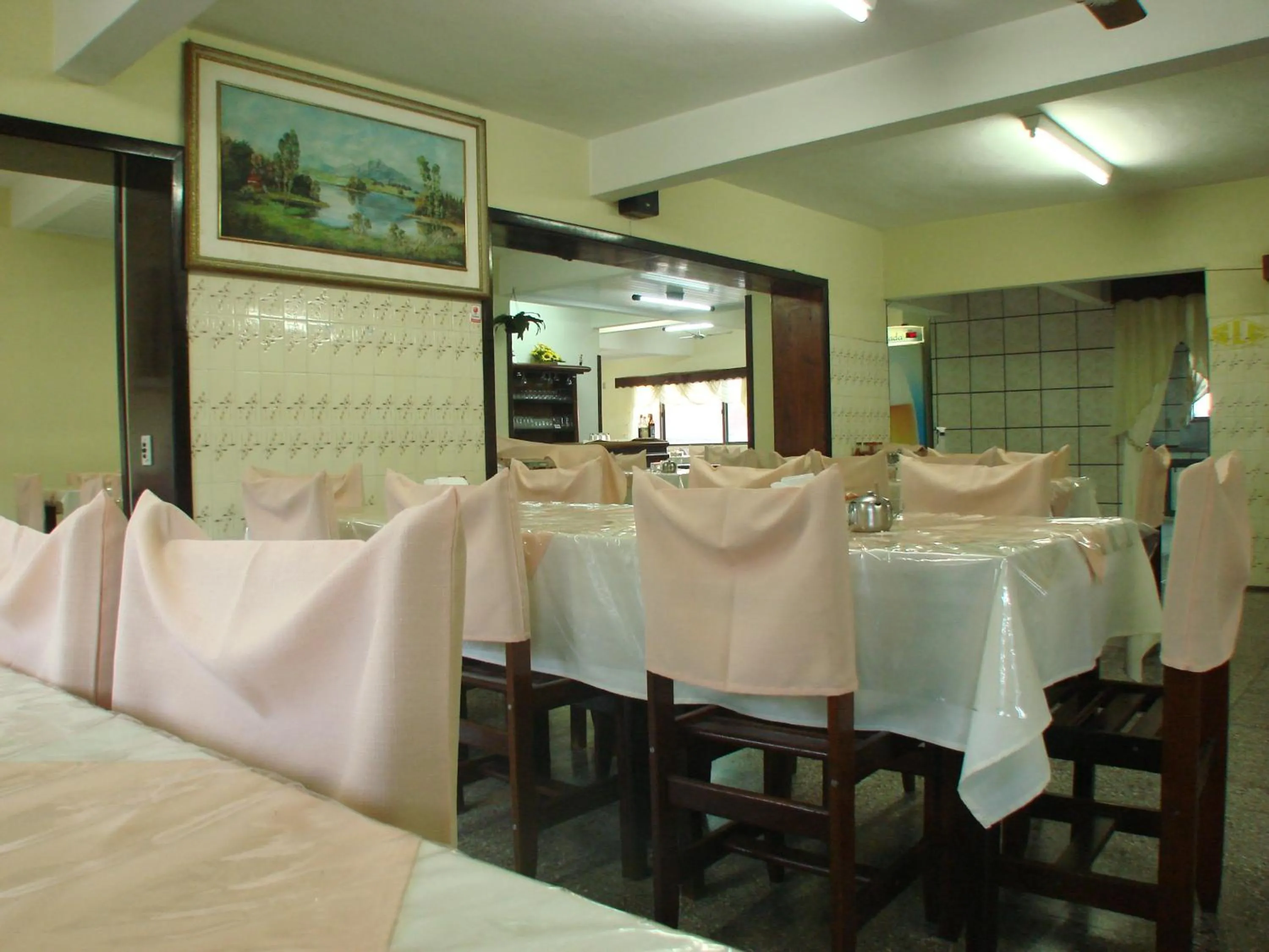 Restaurant/places to eat in Hotel Mirante