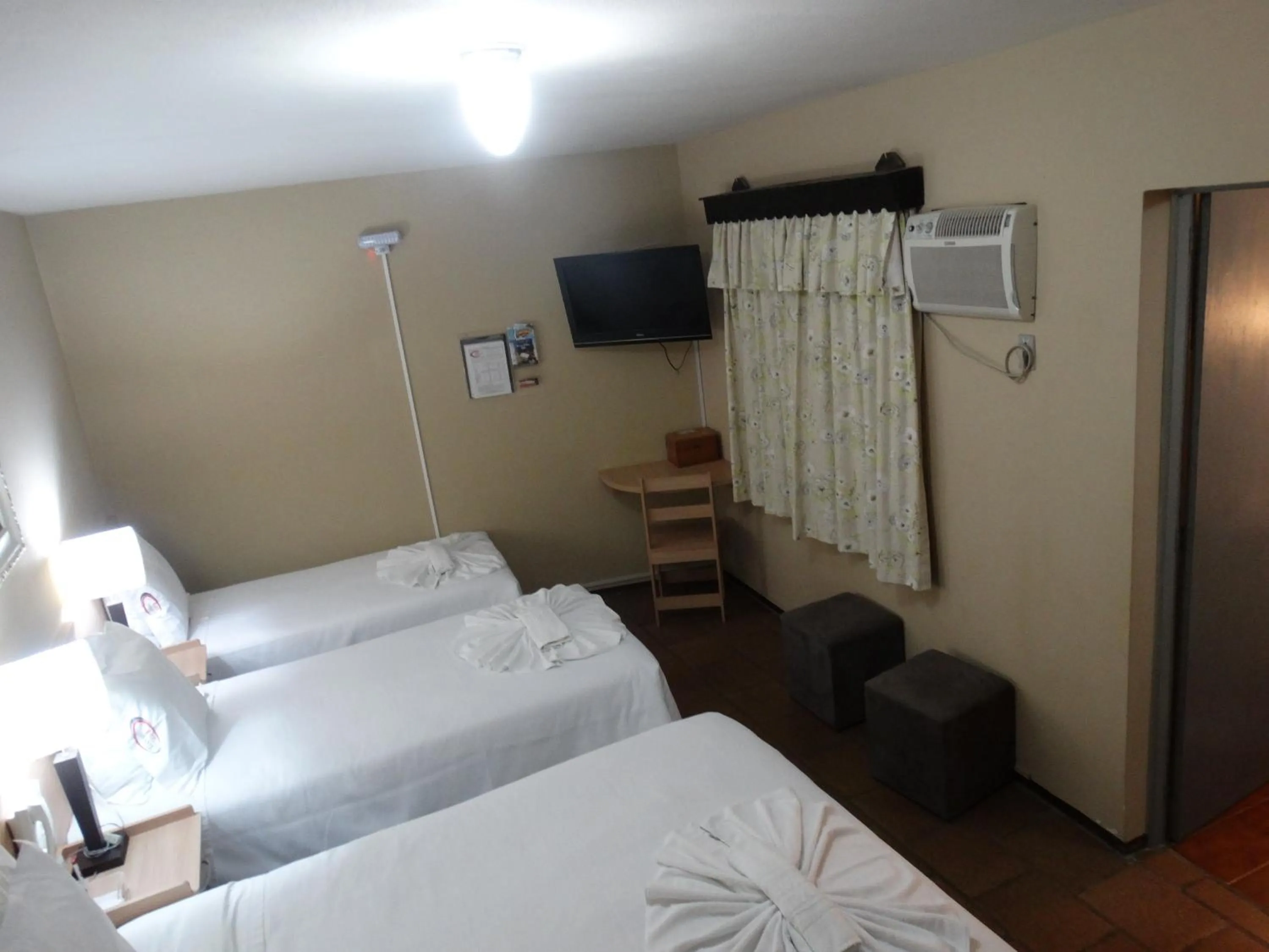 Bed in Hotel Mirante