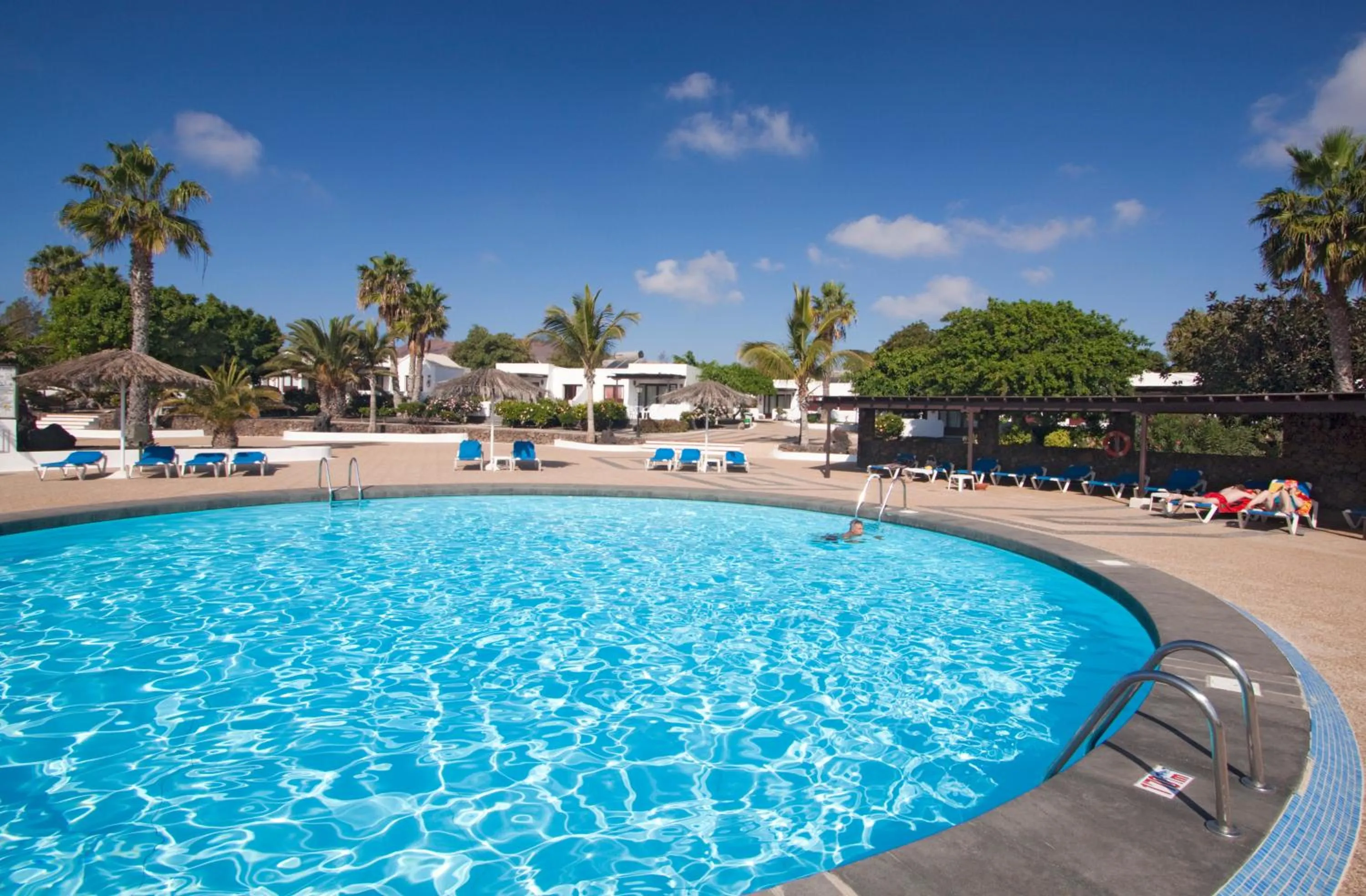 Day in Bungalows Playa Limones