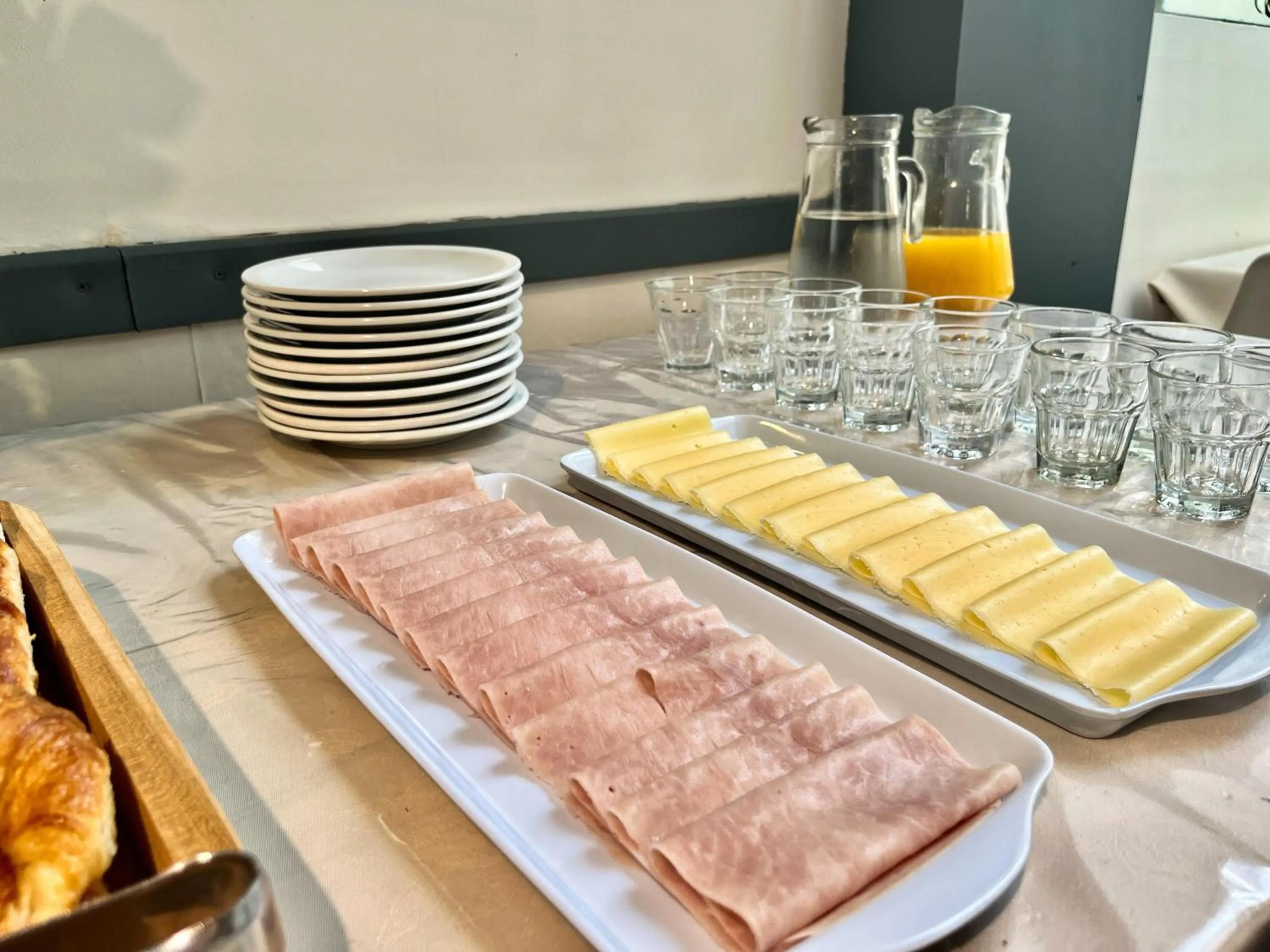 Food and drinks in Alpino Hotel