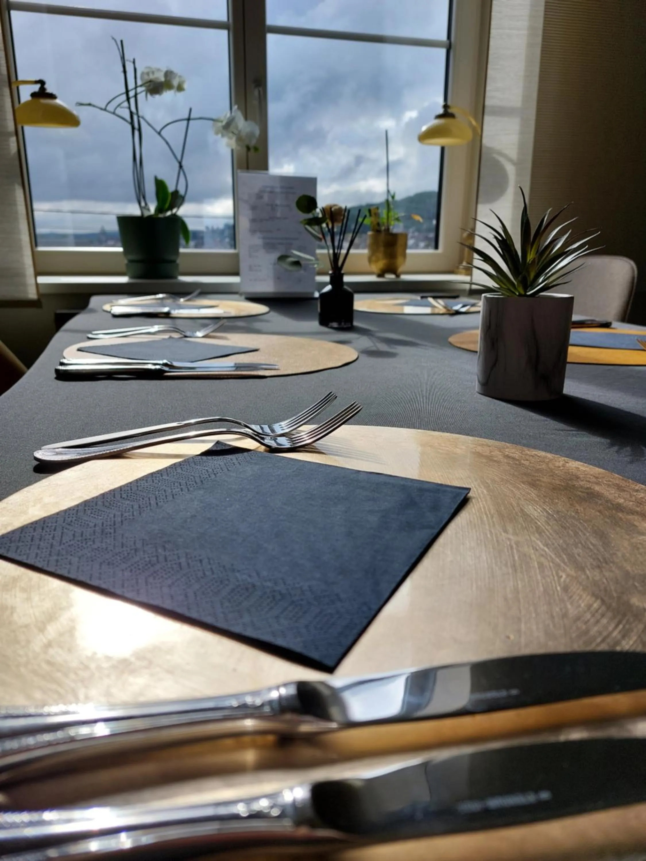 Restaurant/places to eat in Avou nozôtes