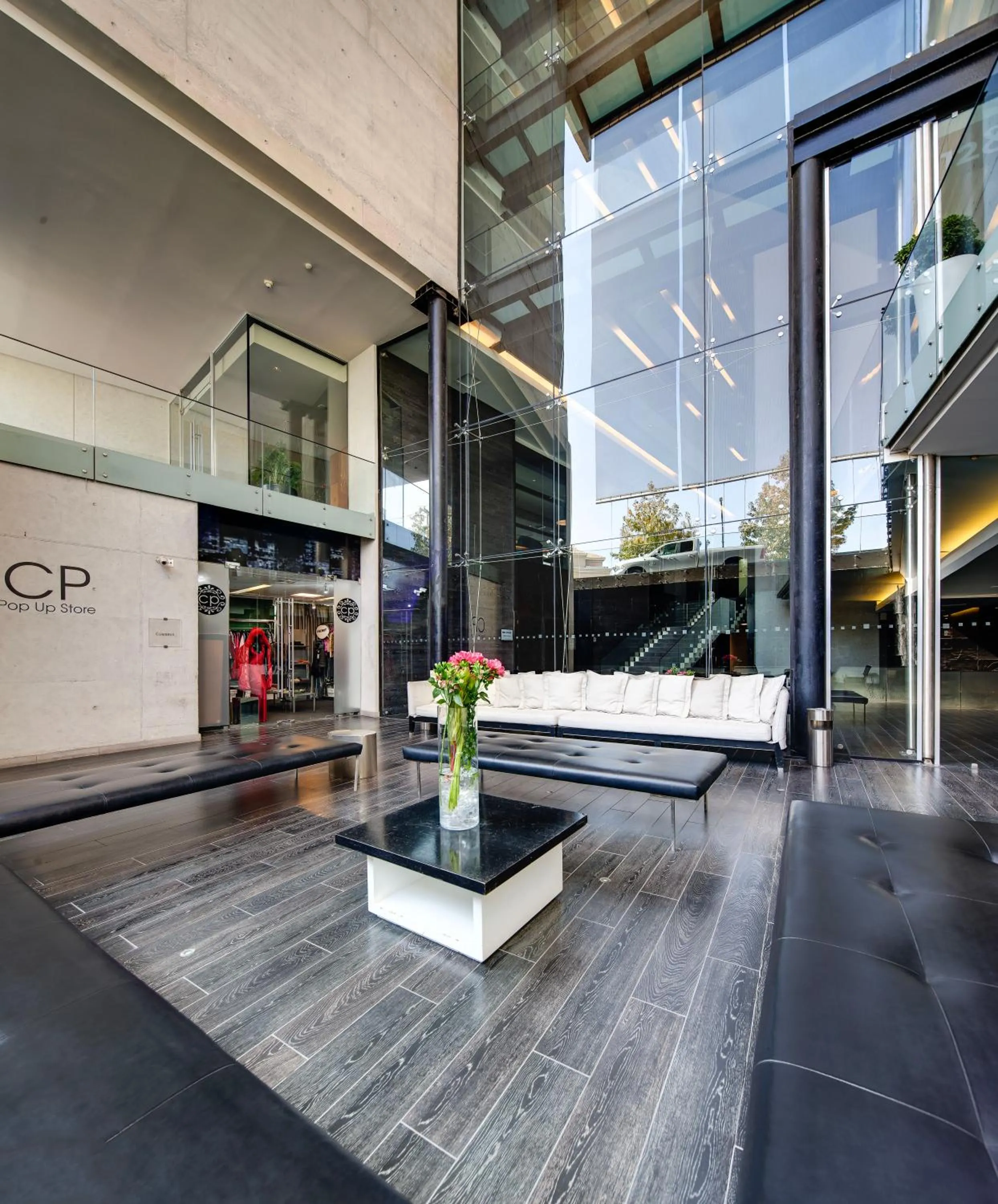 Patio in Wyndham Santiago Pettra