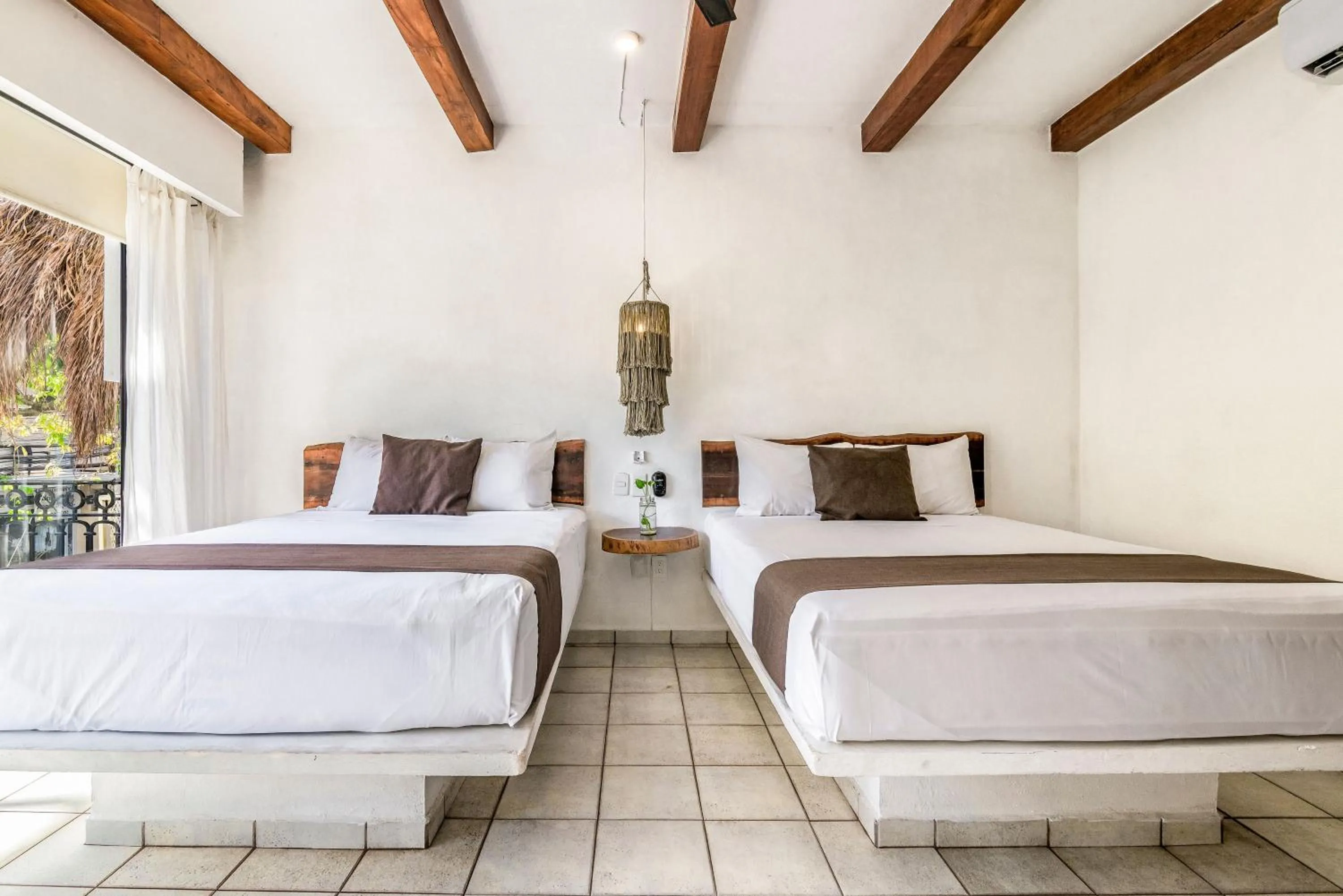 Balcony/Terrace, Bed in Hotel Banana Boutique & Spa - 5th Av Playa del Carmen