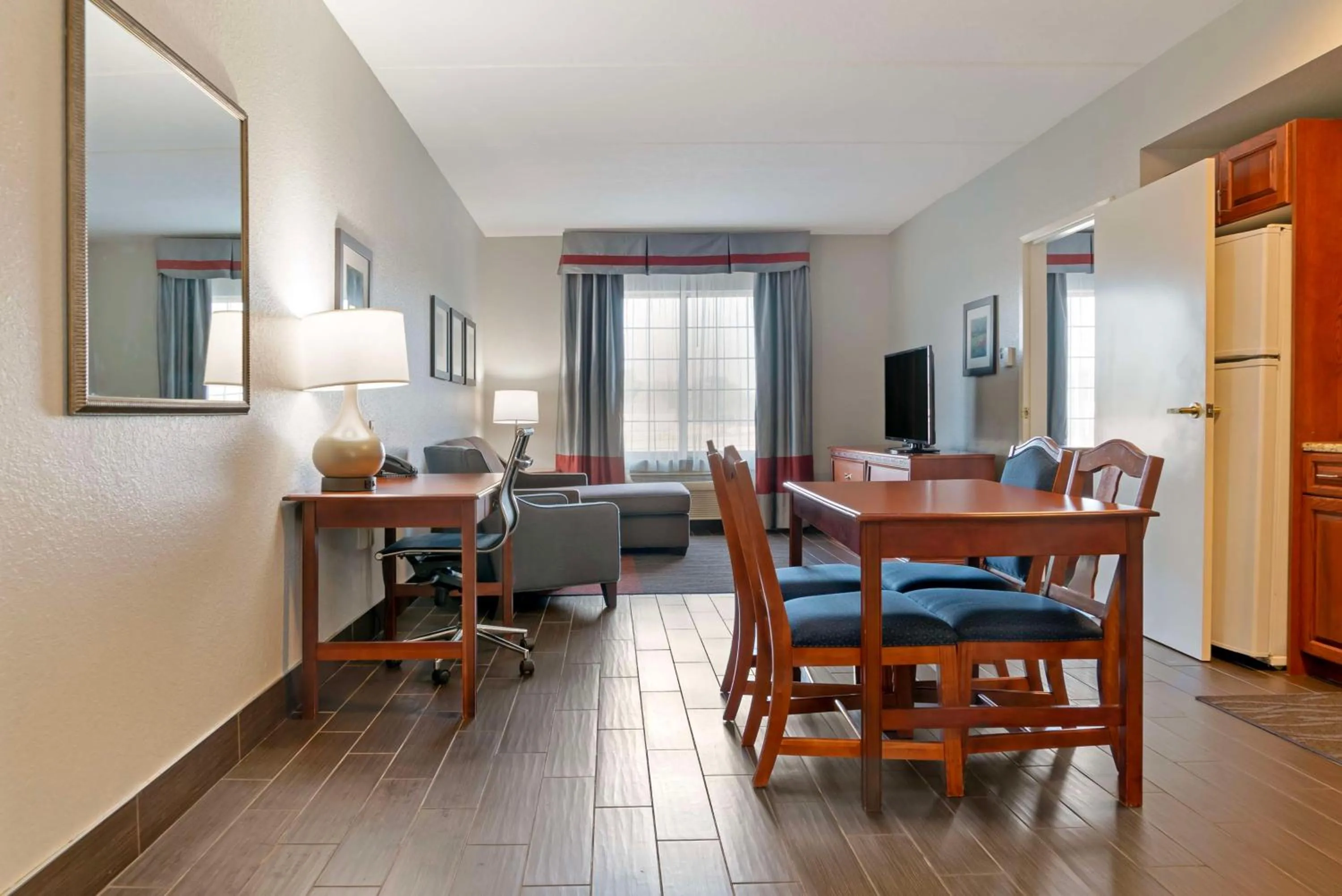 Bedroom in Best Western Executive Inn & Suites