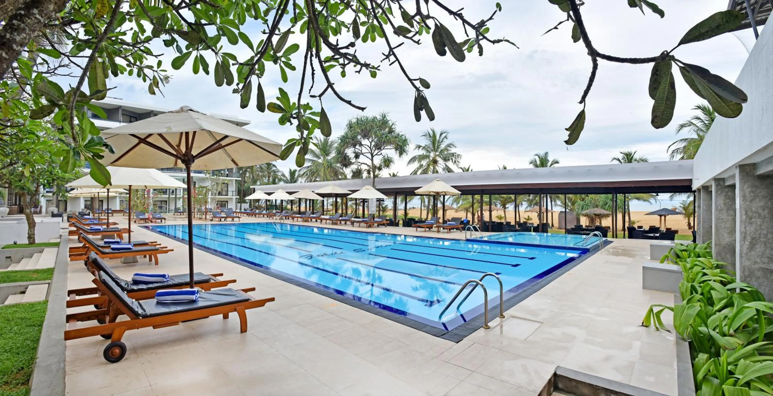 Swimming pool in Goldi Sands Hotel