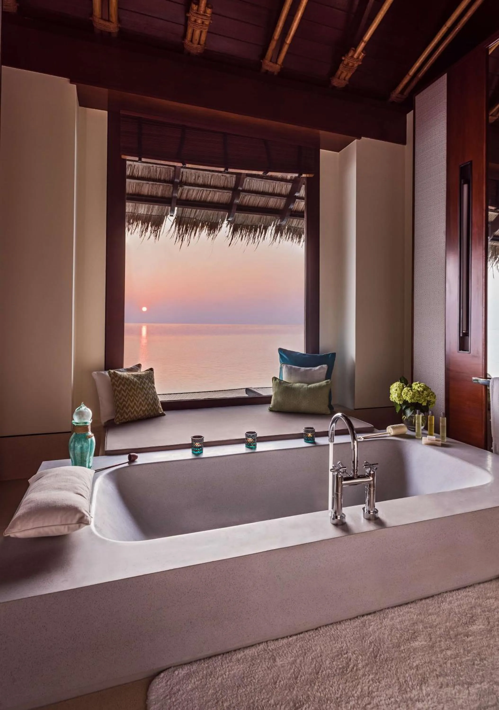 Bathroom in One&Only Reethi Rah