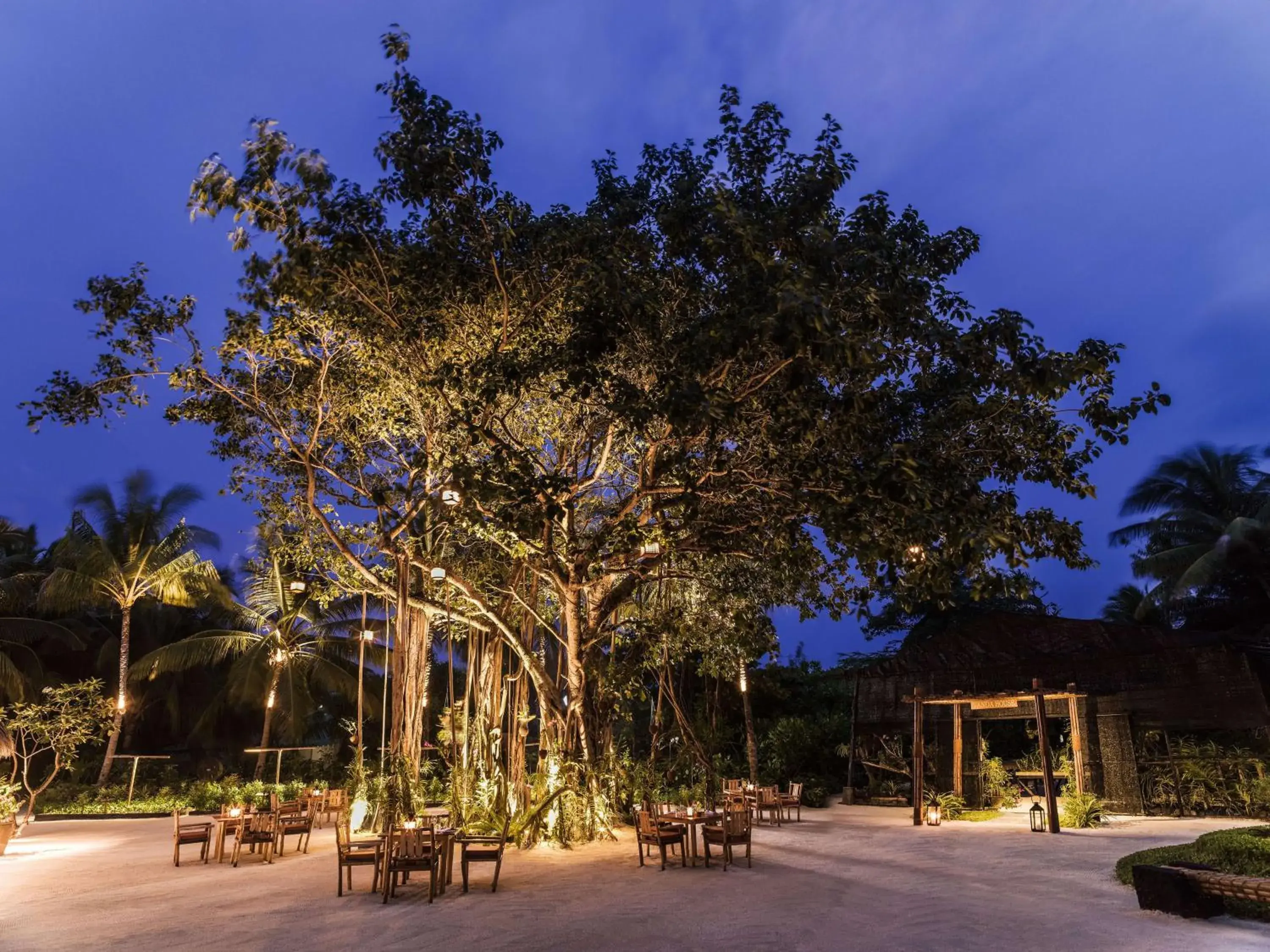 Restaurant/places to eat in One&Only Reethi Rah Restaurant/places to eat in One&Only Reethi Rah