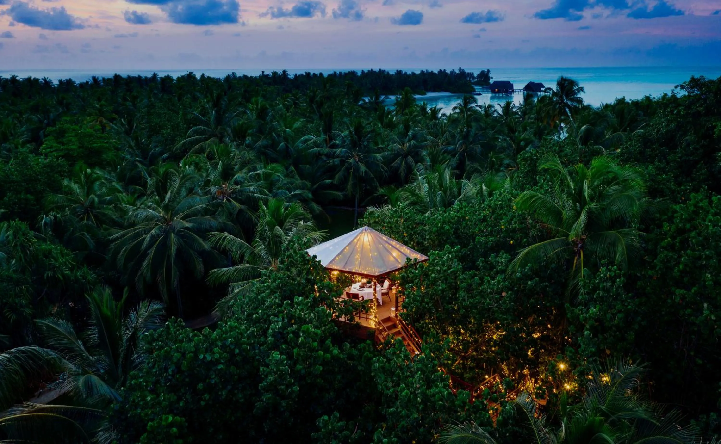 Restaurant/places to eat in One&Only Reethi Rah