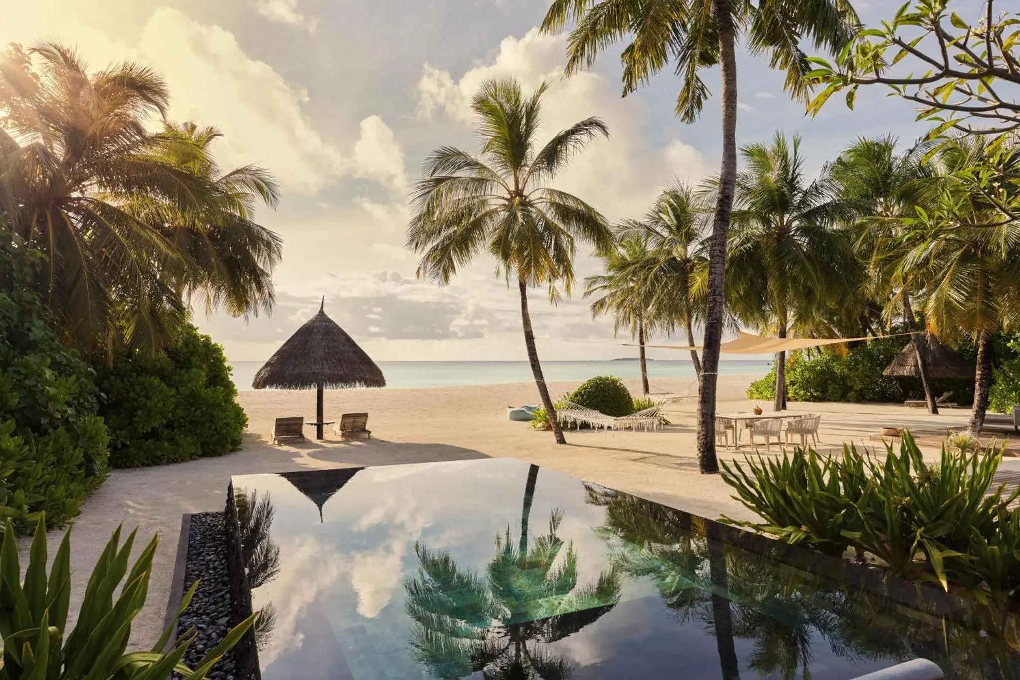 Photo of the whole room in One&Only Reethi Rah Photo of the whole room in One&Only Reethi Rah