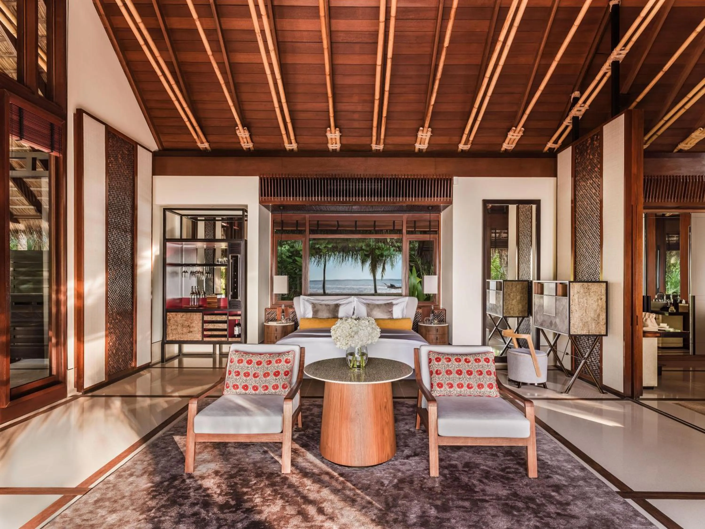 Photo of the whole room in One&Only Reethi Rah