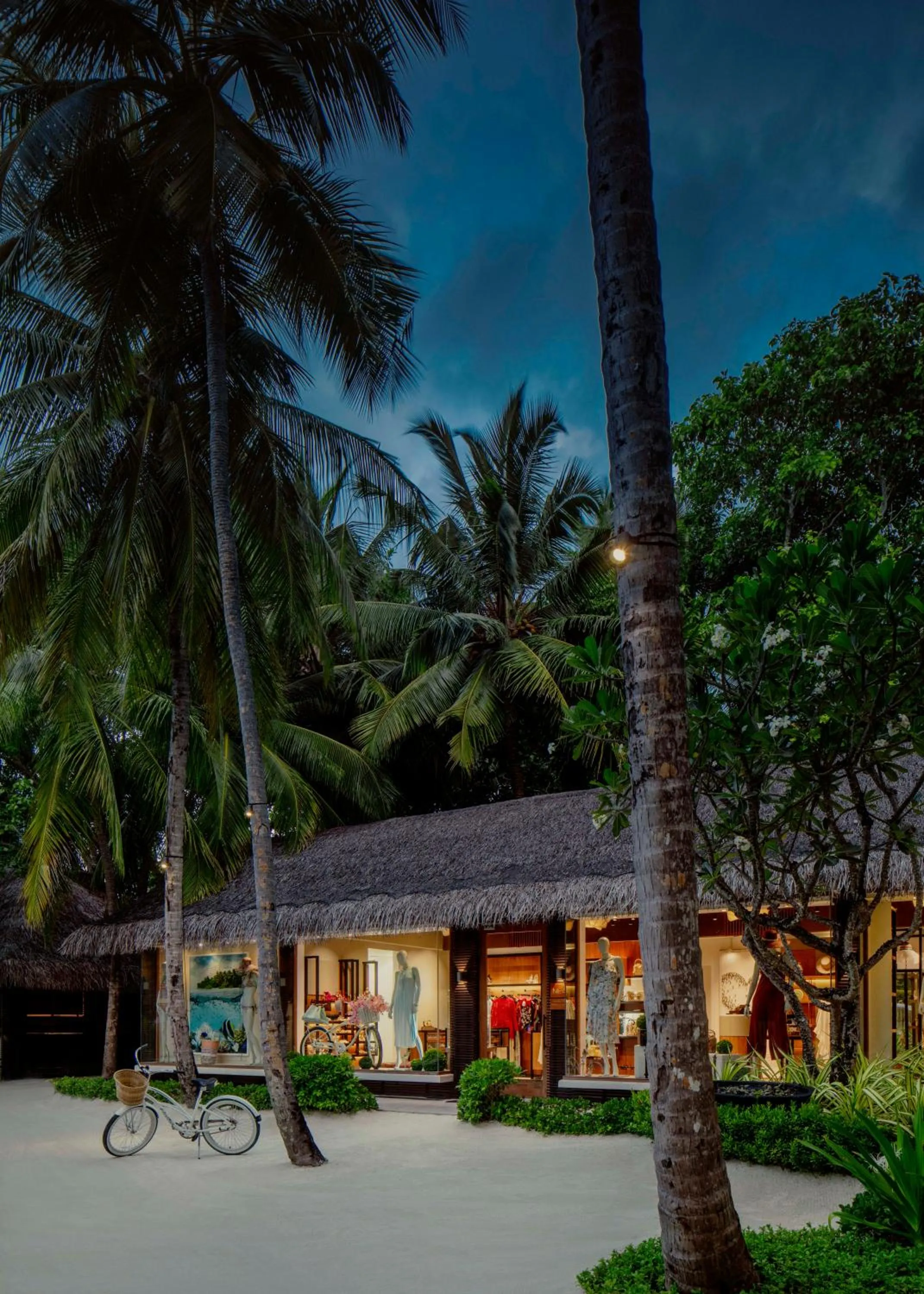 Shopping Area in One&Only Reethi Rah