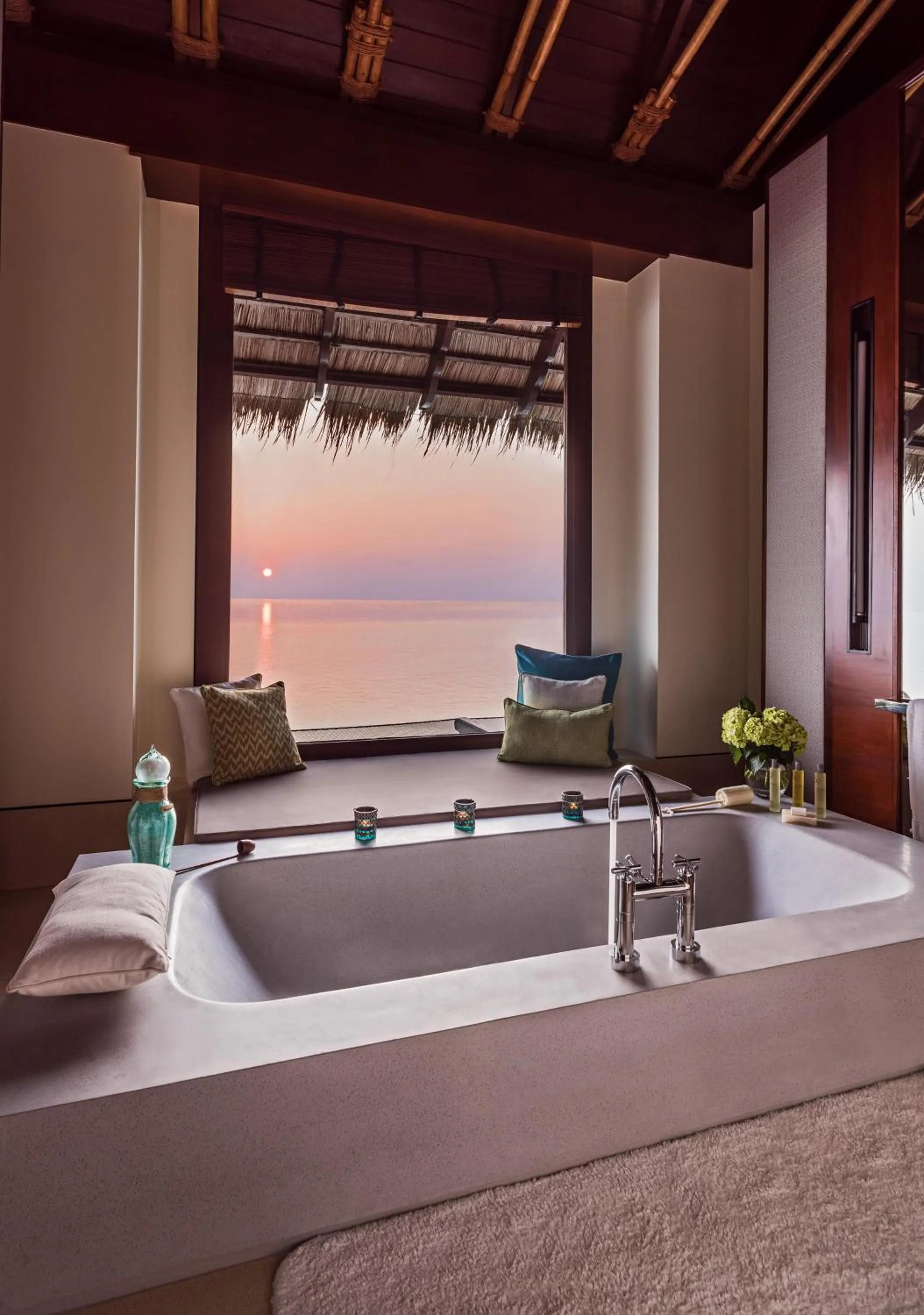 Bathroom in One&Only Reethi Rah