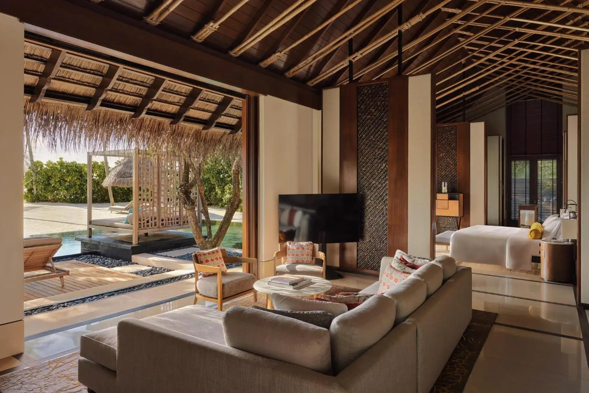 Photo of the whole room in One&Only Reethi Rah Photo of the whole room in One&Only Reethi Rah