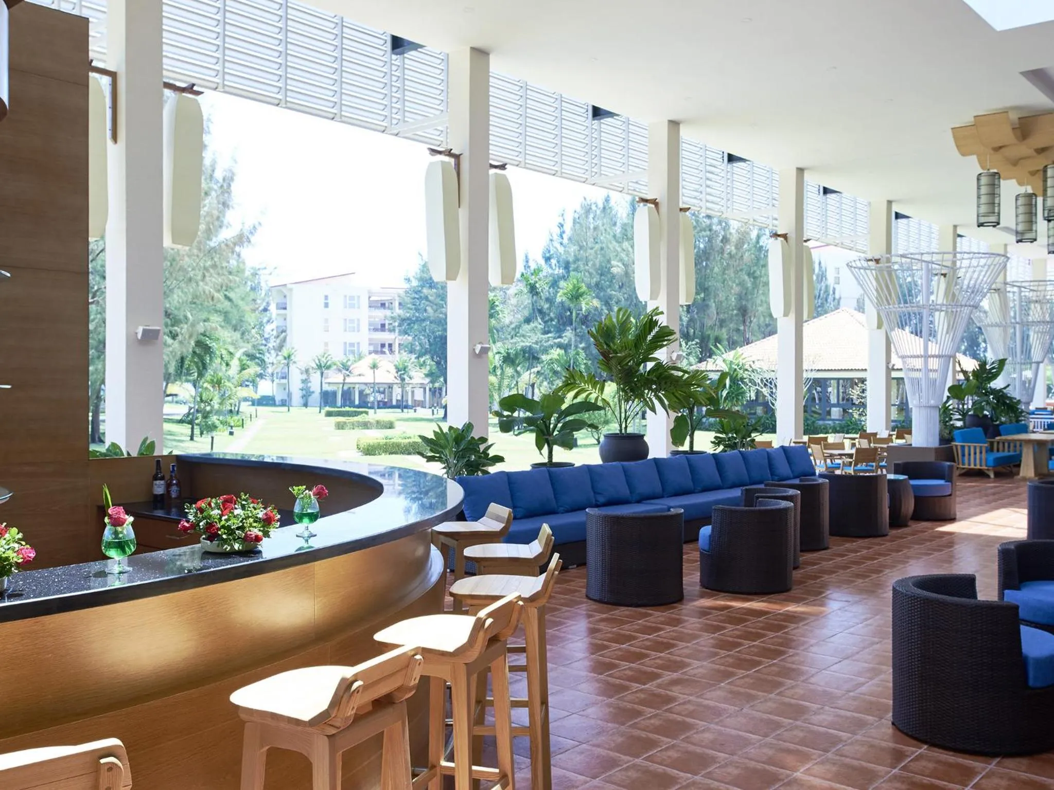 Restaurant/places to eat in Sandy Beach Non Nuoc Resort