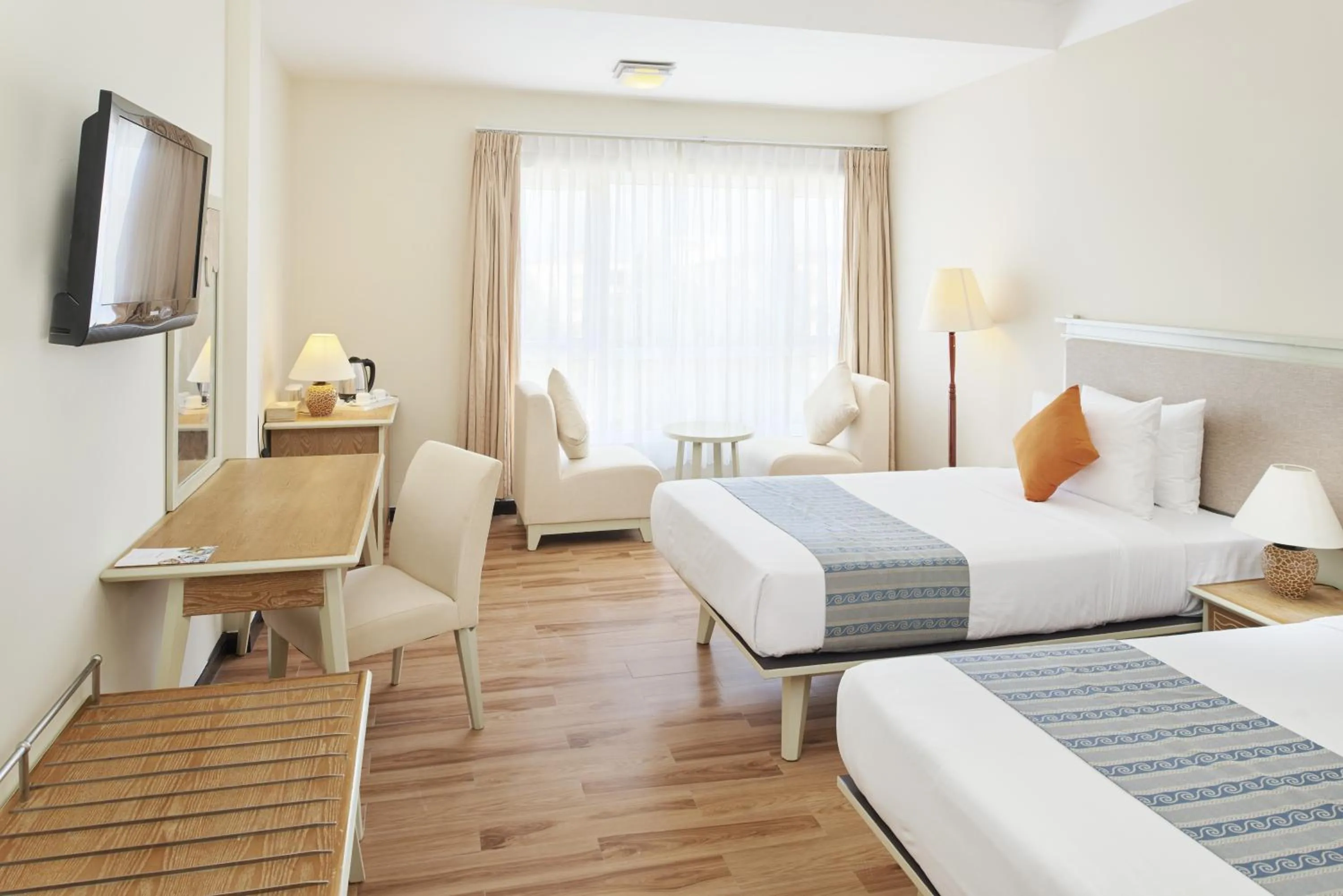 Bedroom, Bed in Sandy Beach Non Nuoc Resort