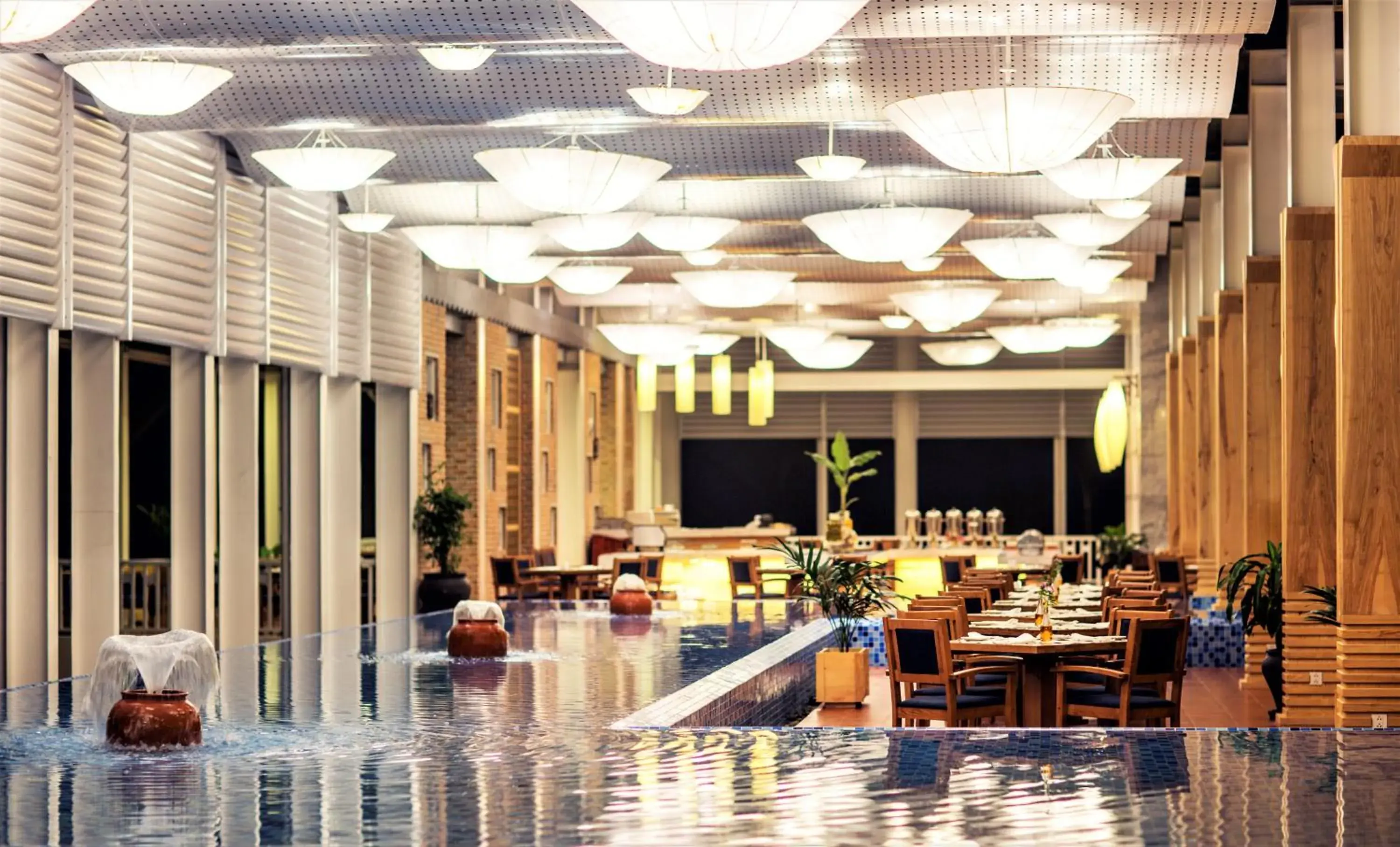 Restaurant/places to eat in Sandy Beach Non Nuoc Resort Restaurant/places to eat in Sandy Beach Non Nuoc Resort