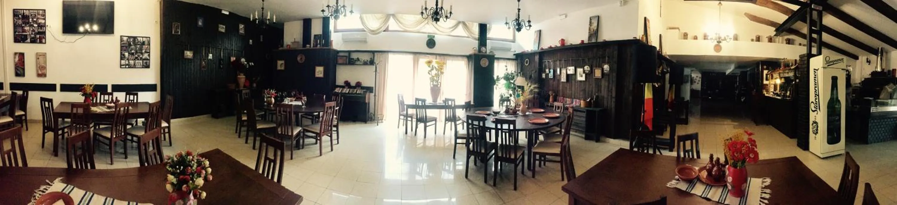 Restaurant/places to eat in Hotel Casa Vlahilor