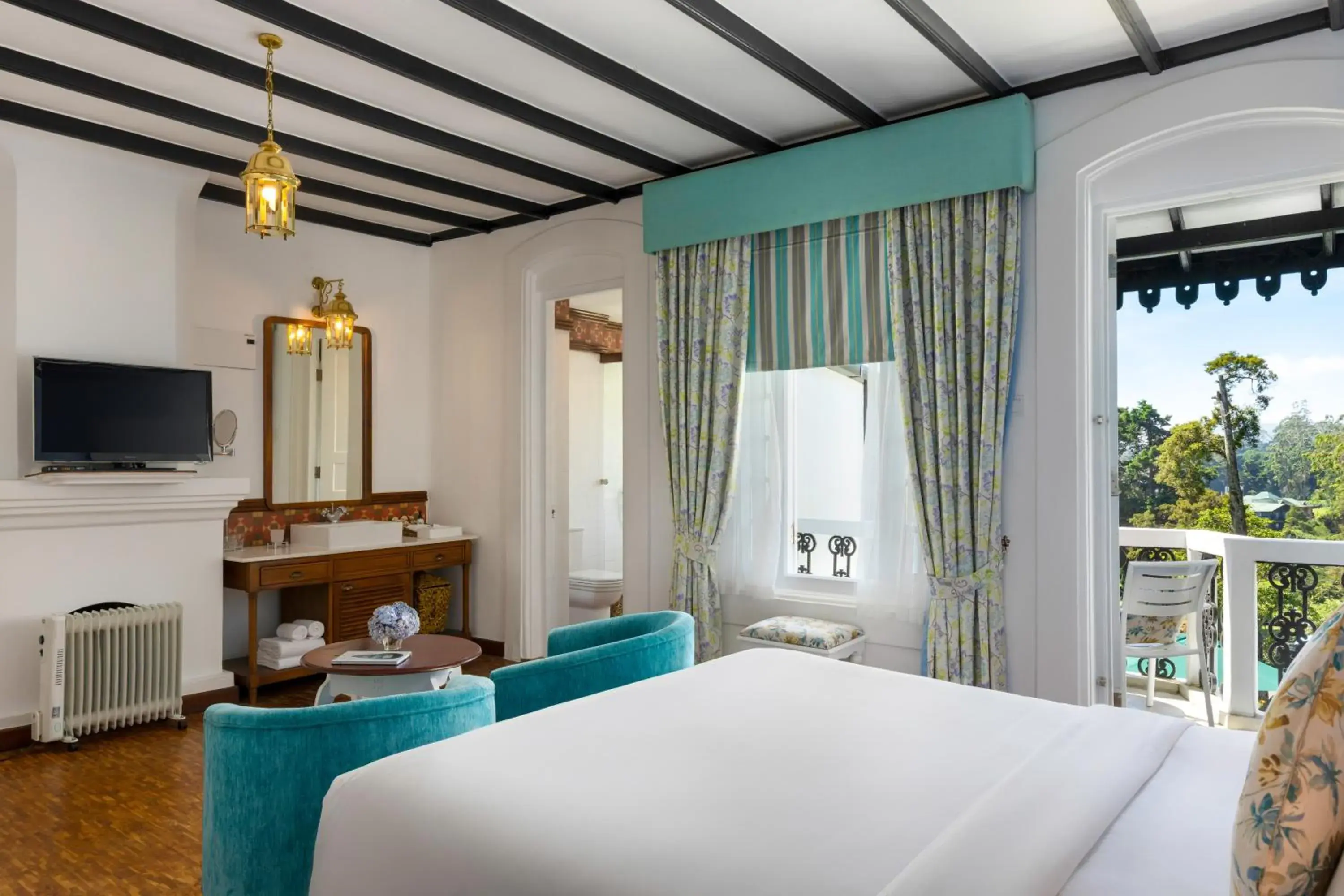 Photo of the whole room, Bed in Jetwing St Andrew's Photo of the whole room, Bed in Jetwing St Andrew's