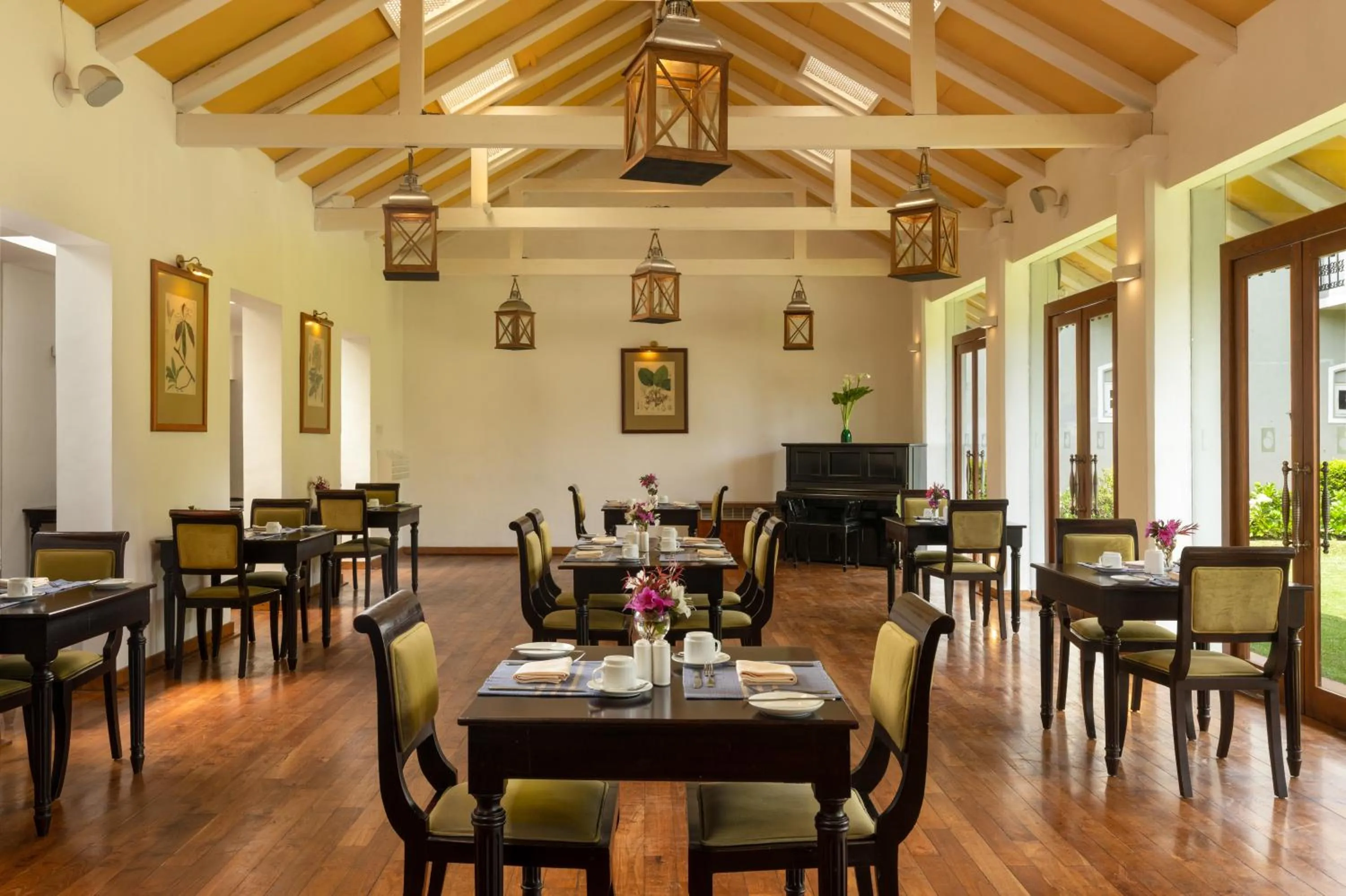 Restaurant/places to eat in Jetwing St Andrew's