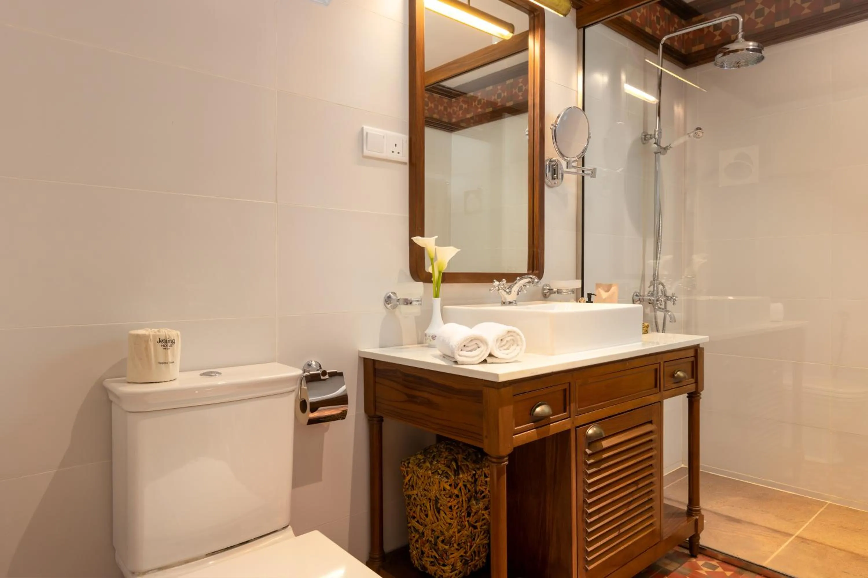 Shower in Jetwing St Andrew's