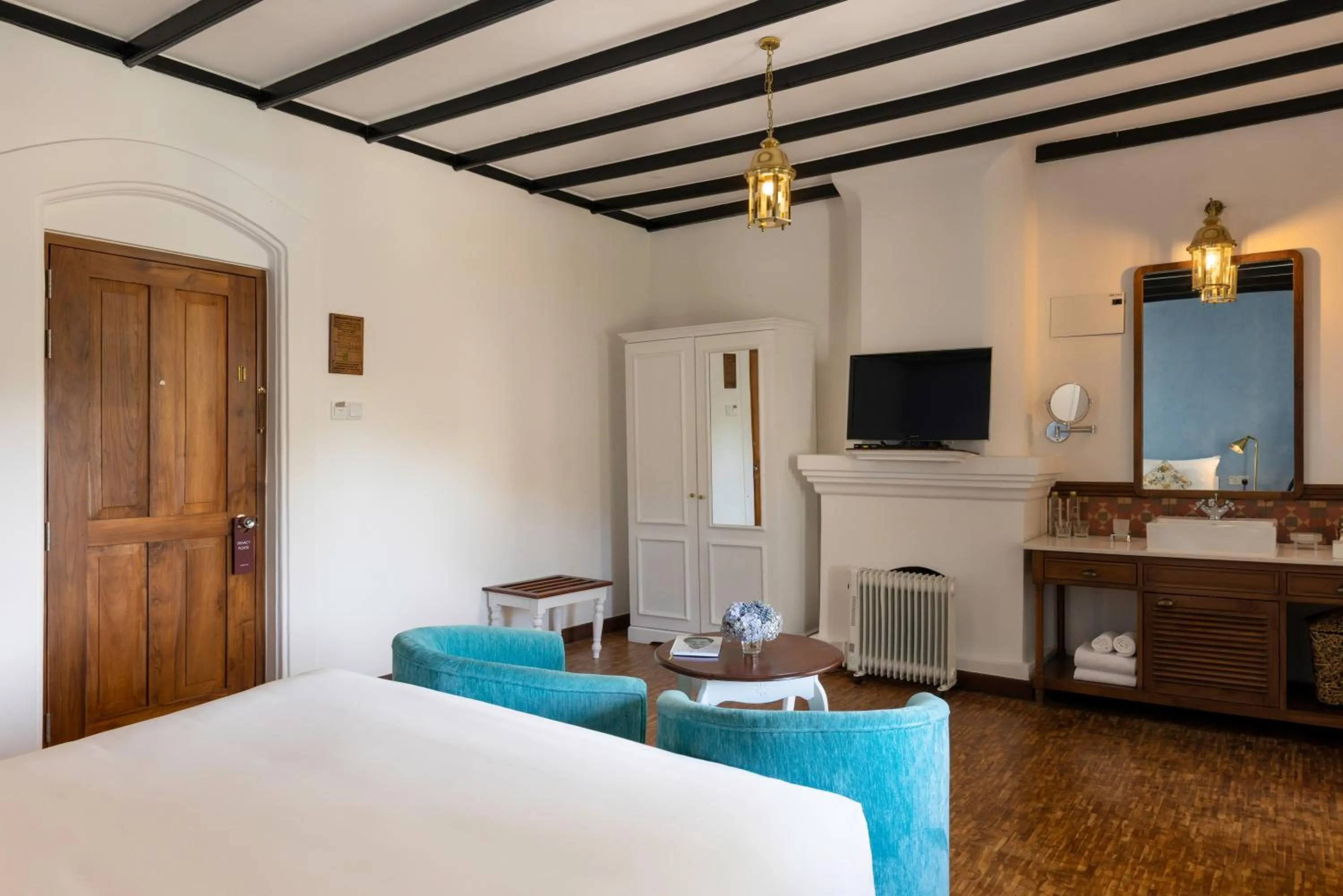 Photo of the whole room, Bed in Jetwing St Andrew's