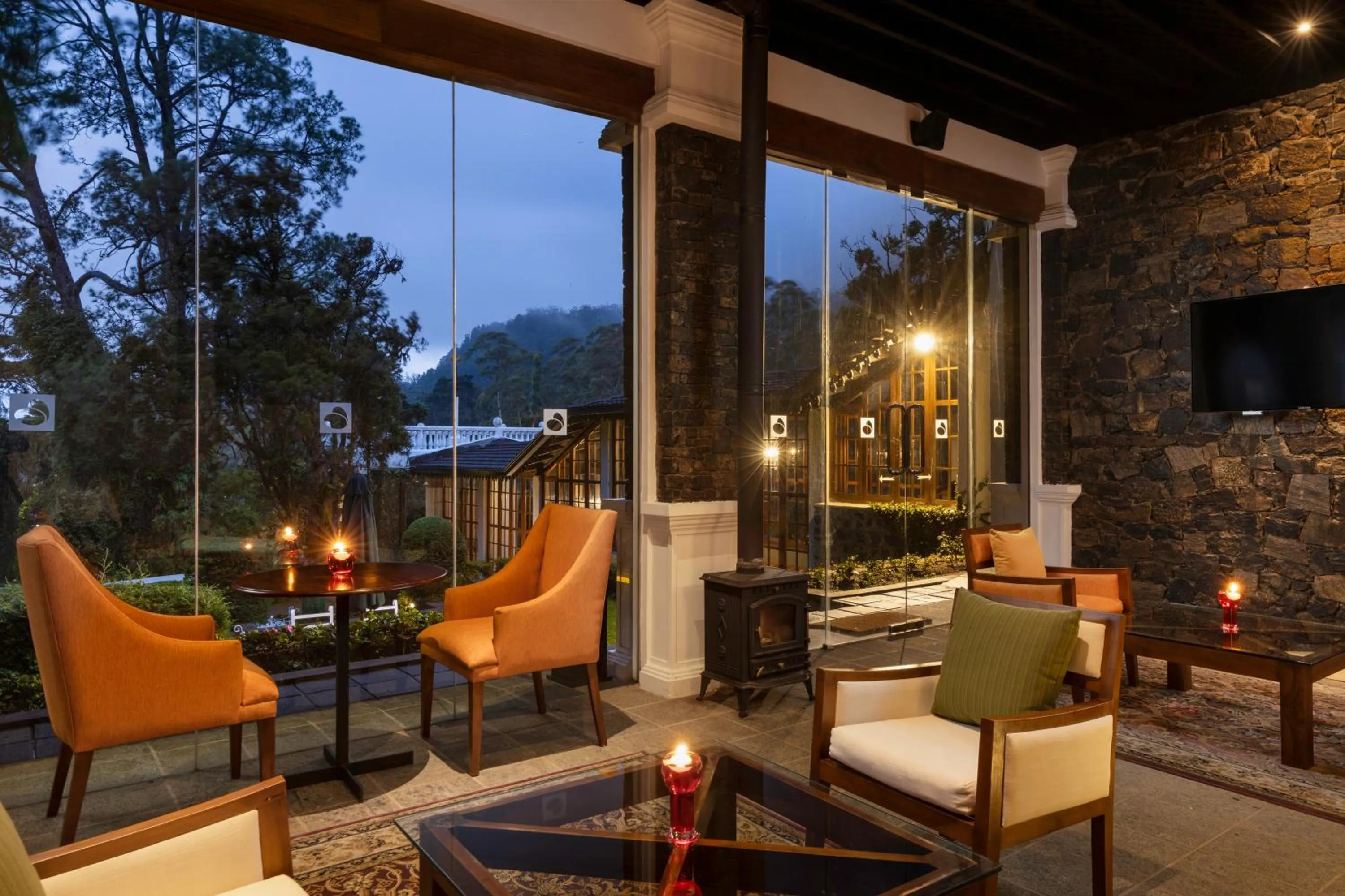 Lounge or bar in Jetwing St Andrew's