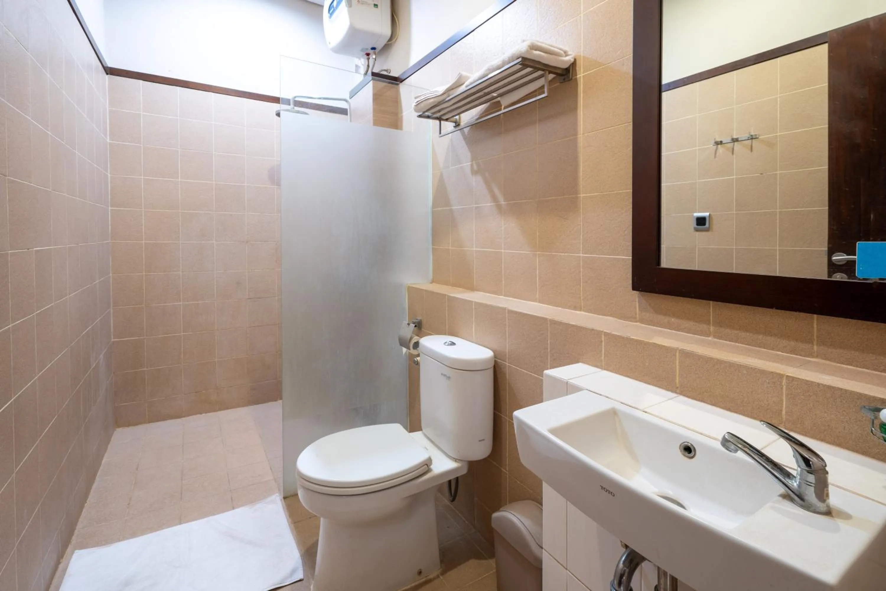 Bathroom in Samawa Transit Hotel