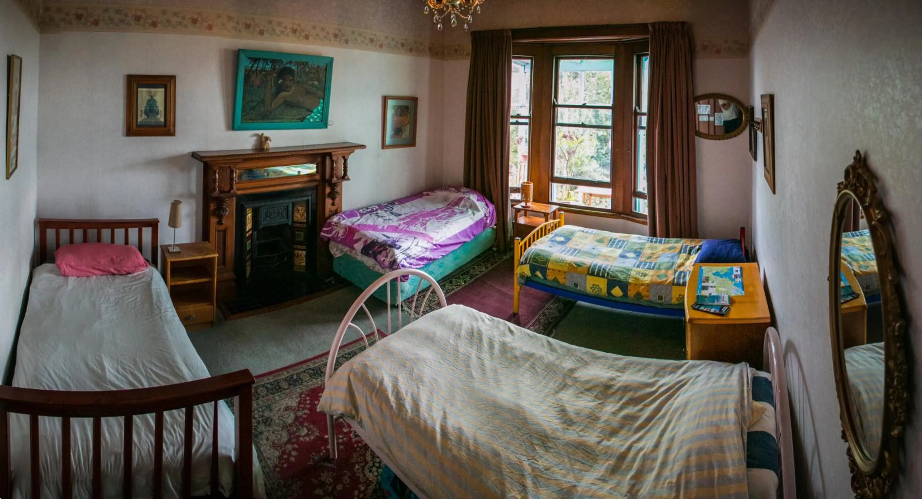 Bedroom, Bed in The Palace Backpackers