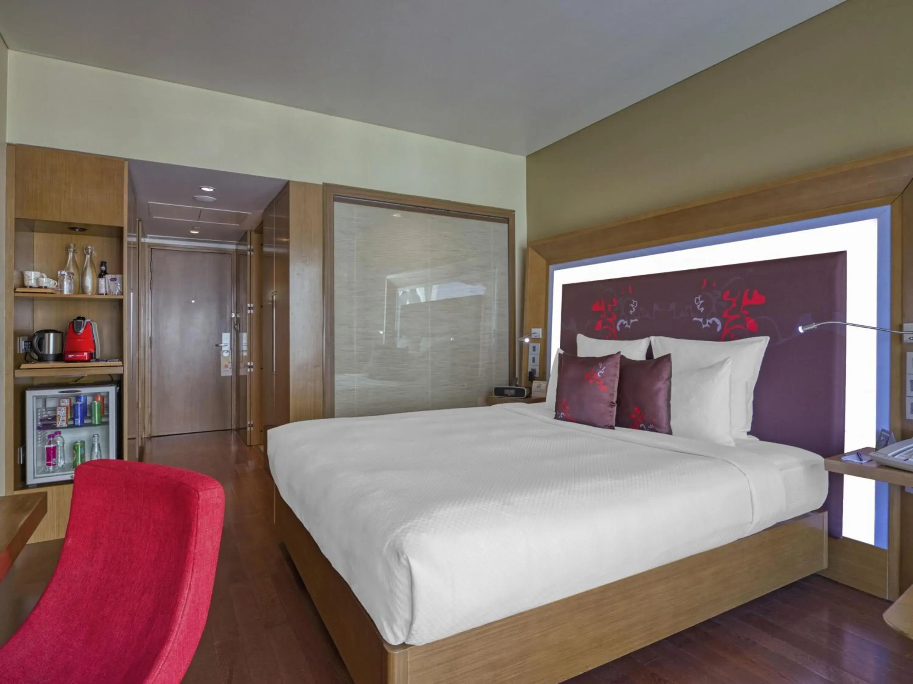 Deluxe King Room - single occupancy in Novotel Bengaluru Outer Ring Road Deluxe King Room - single occupancy in Novotel Bengaluru Outer Ring Road