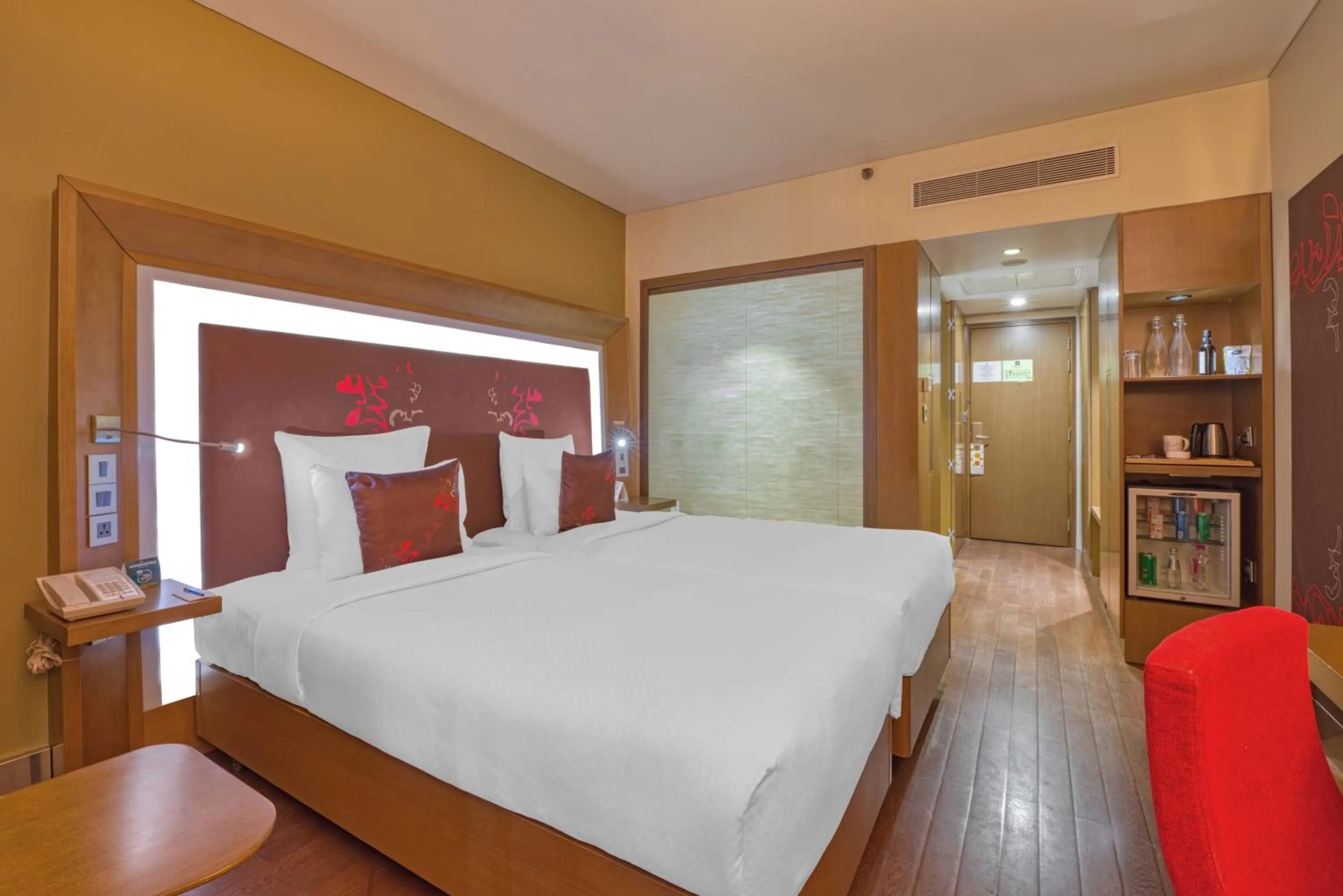 Photo of the whole room, Bed in Novotel Bengaluru Outer Ring Road