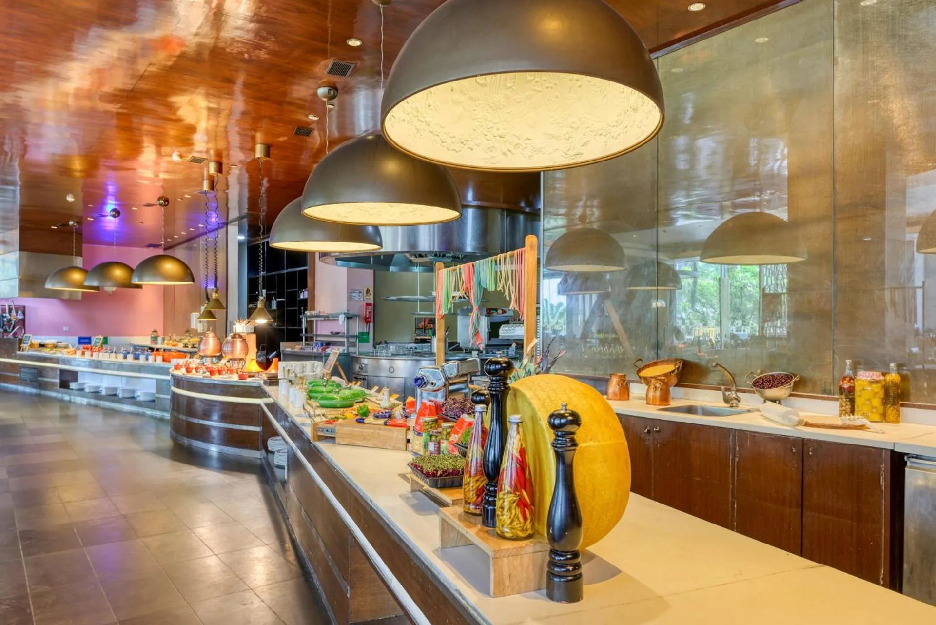 Restaurant/places to eat in Novotel Bengaluru Outer Ring Road