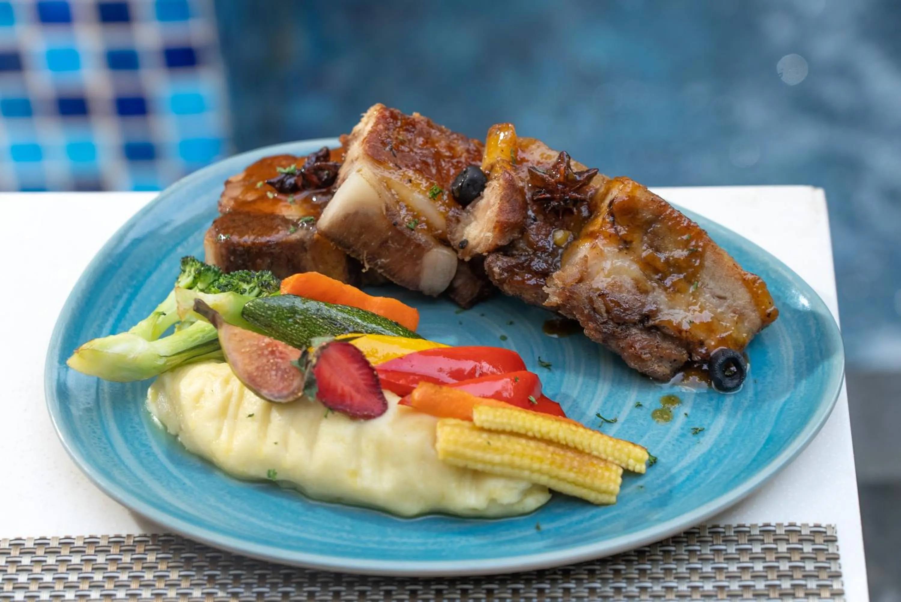 Restaurant/places to eat in Novotel Bengaluru Outer Ring Road