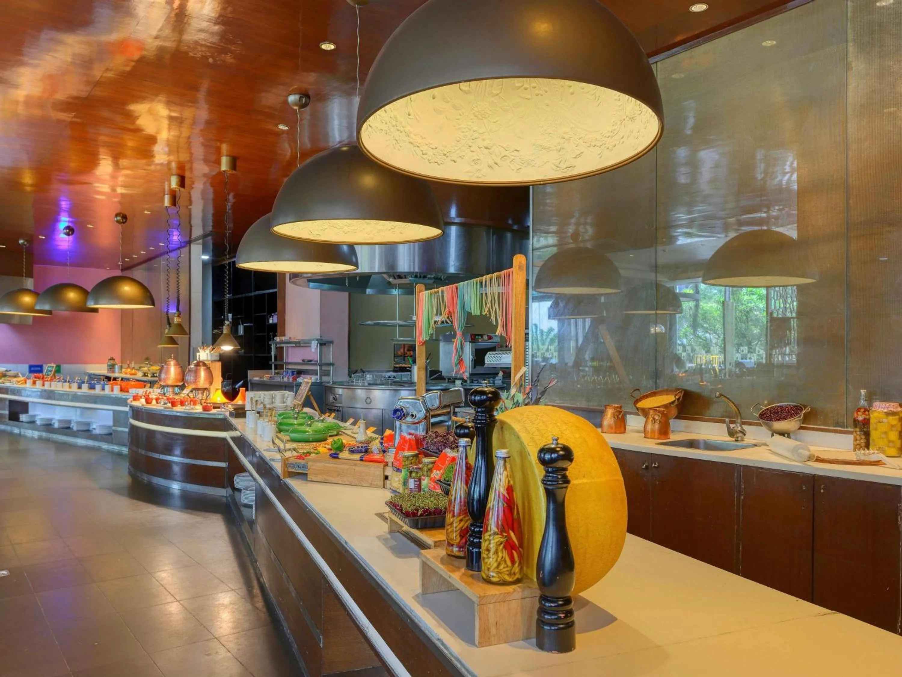 Restaurant/places to eat in Novotel Bengaluru Outer Ring Road