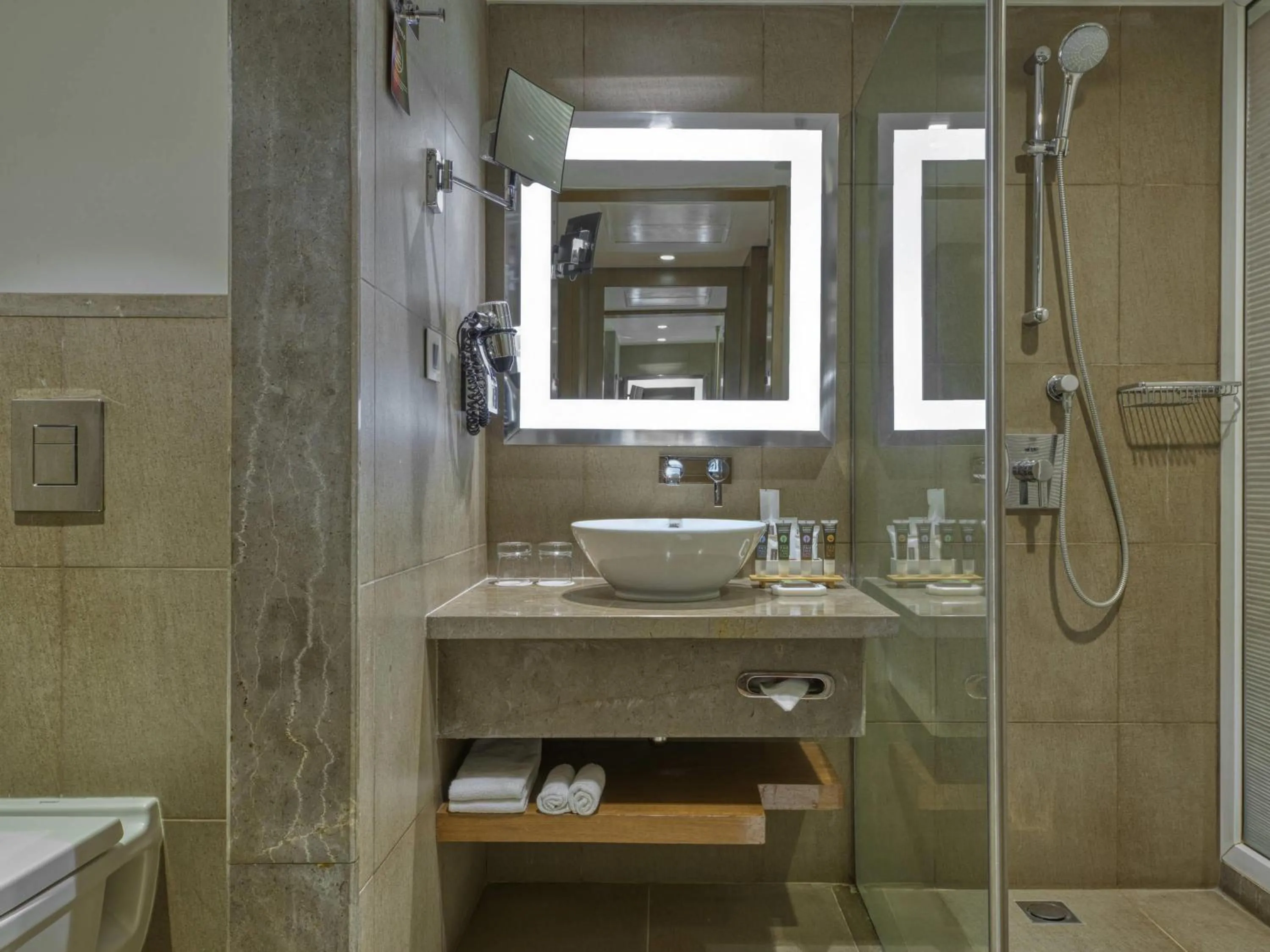 Bedroom in Novotel Bengaluru Outer Ring Road