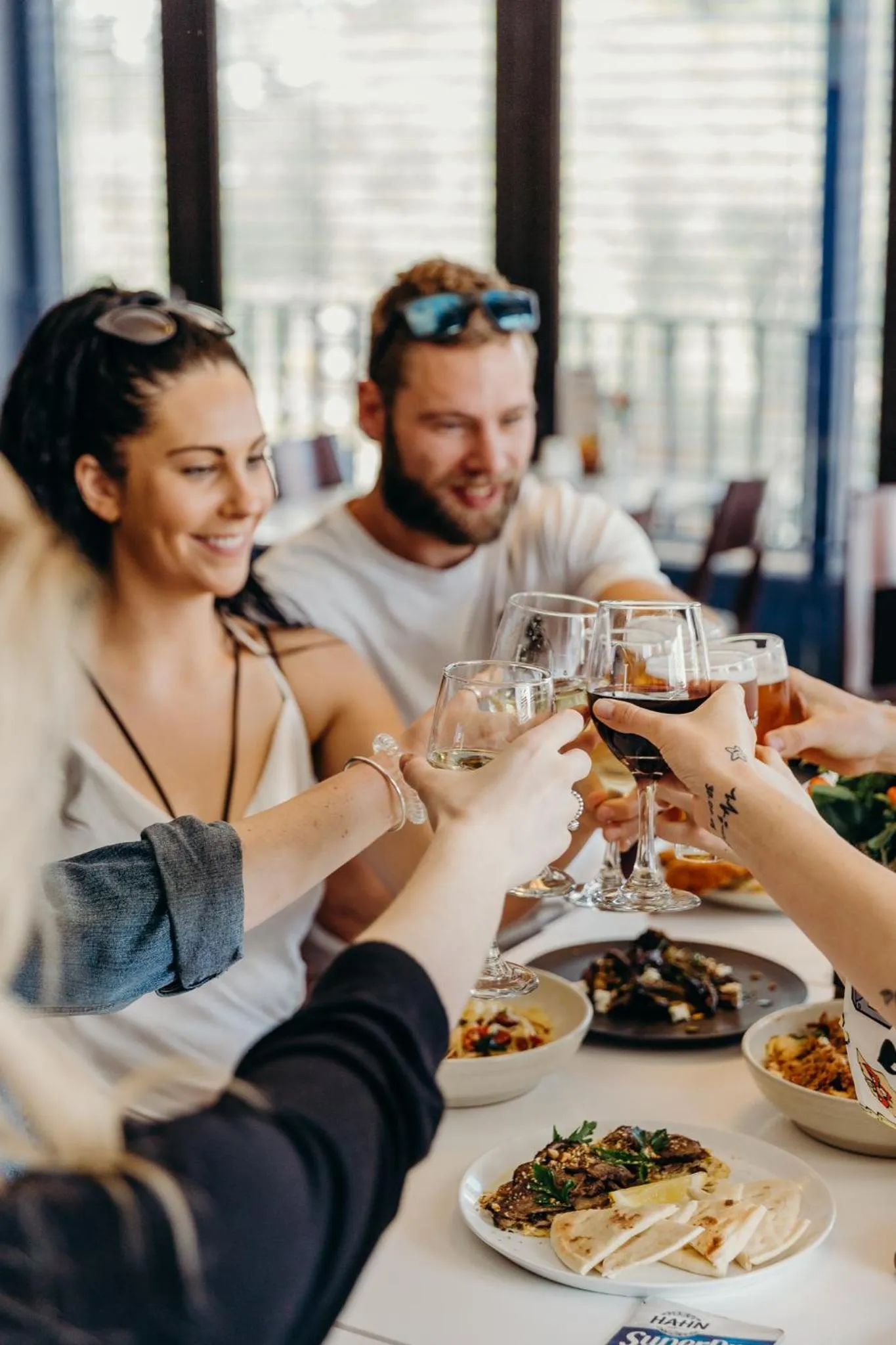 Restaurant/places to eat in Nags Head Hotel