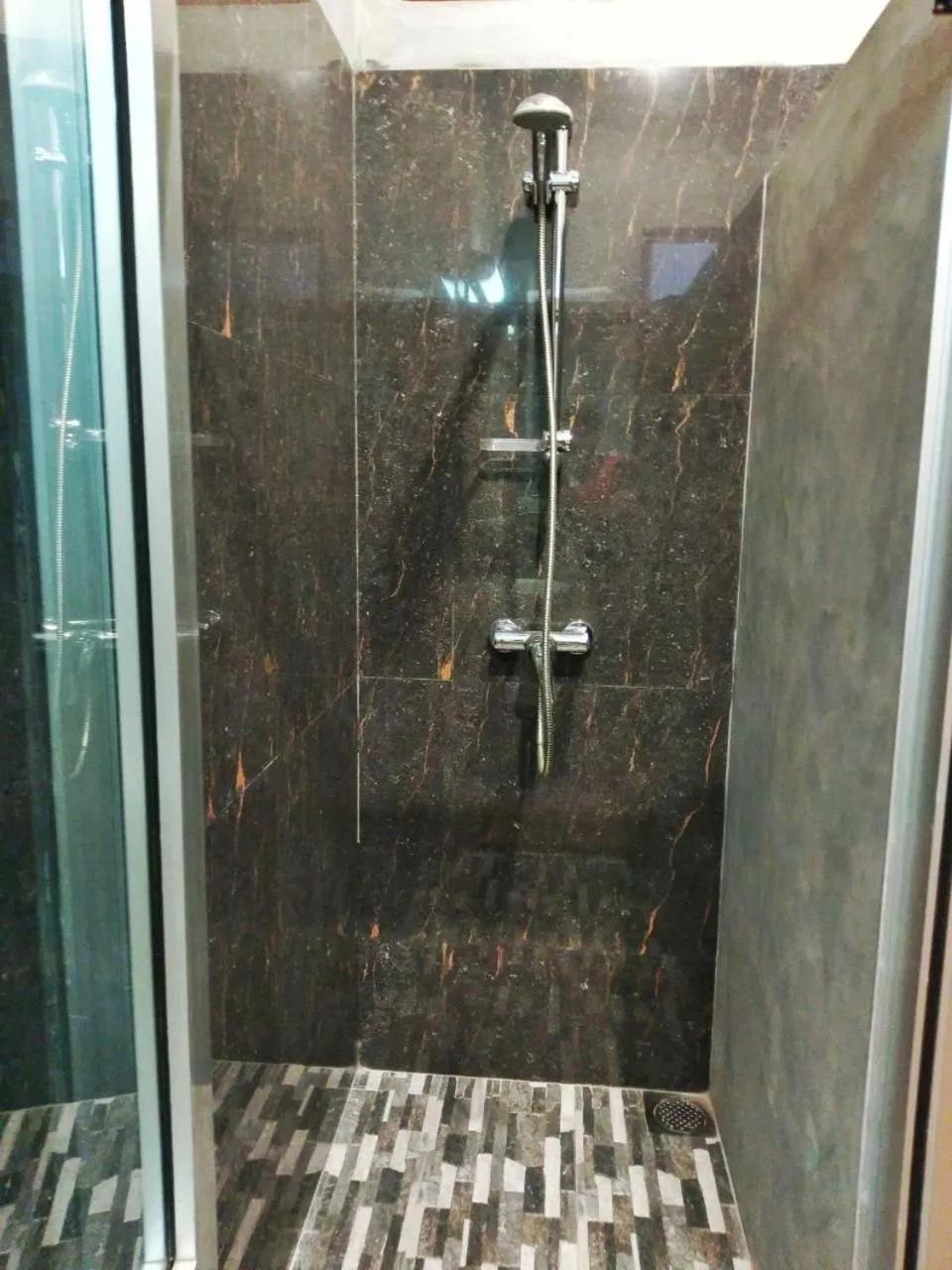 Shower in Selavi Resort Bentota