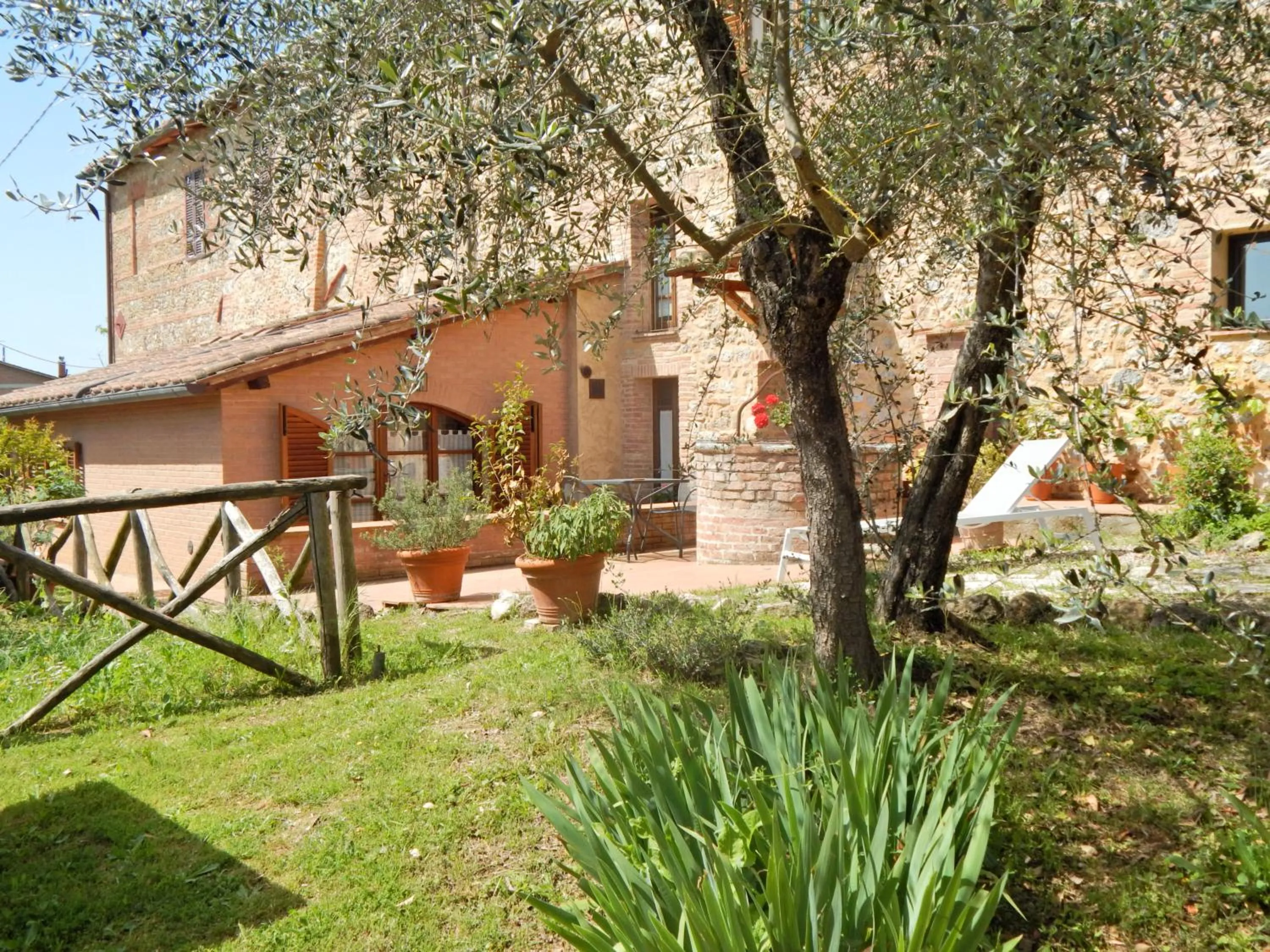 Garden in Fullino Nero Rta - Residenza Turistico Alberghiera